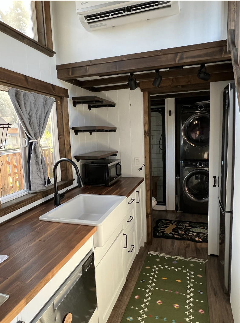 4 Kitchen Sink:Bathroom.png