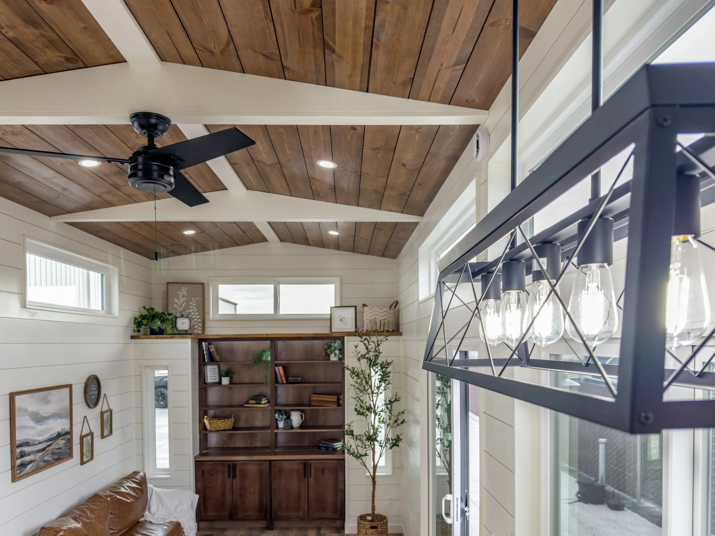 jt-collective-tiny-house-6-1jpg_54204417205_o.jpg