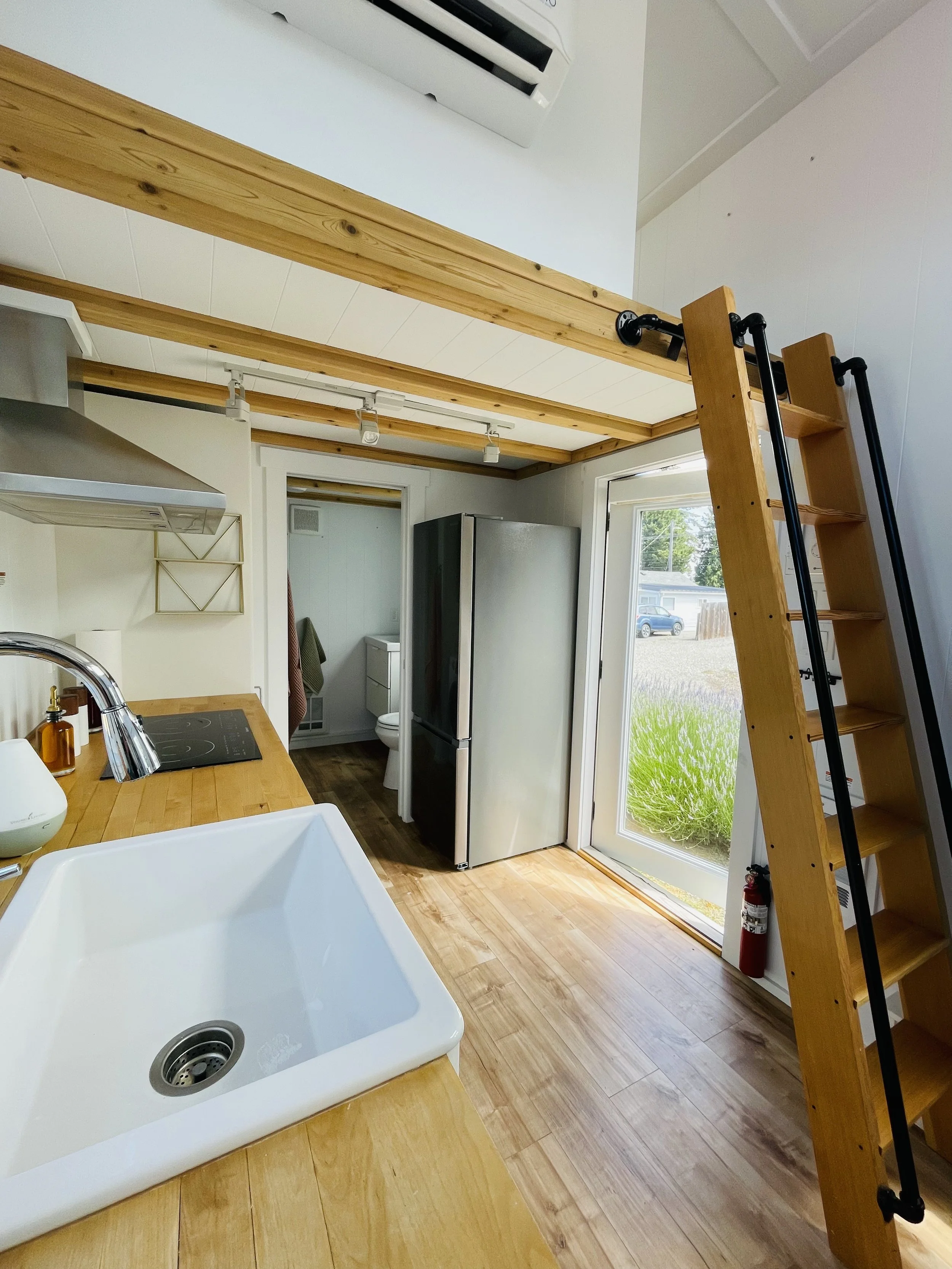 Front Door Fidge:Bathroom.jpeg
