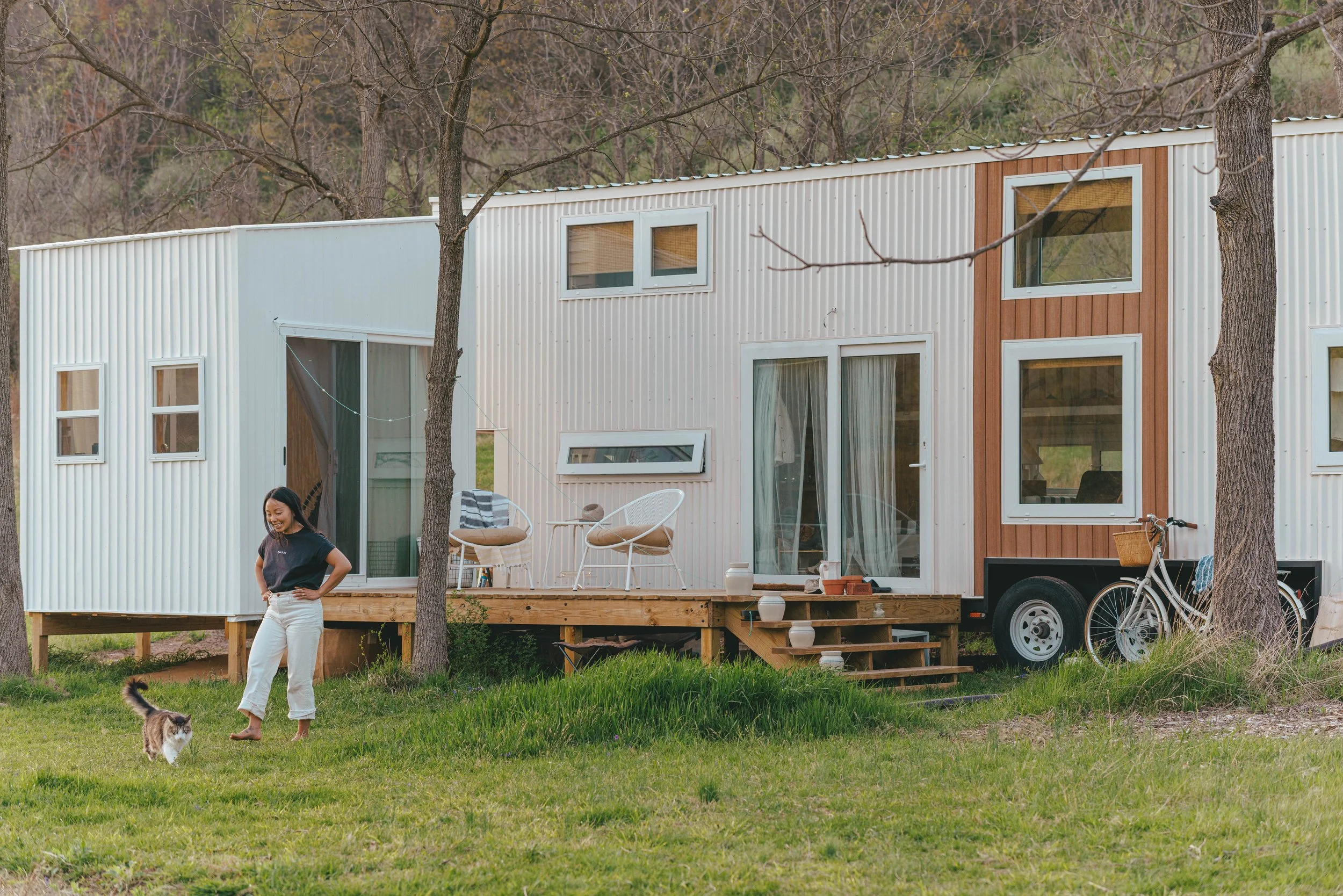 Exterior Morgan in Pic.jpg