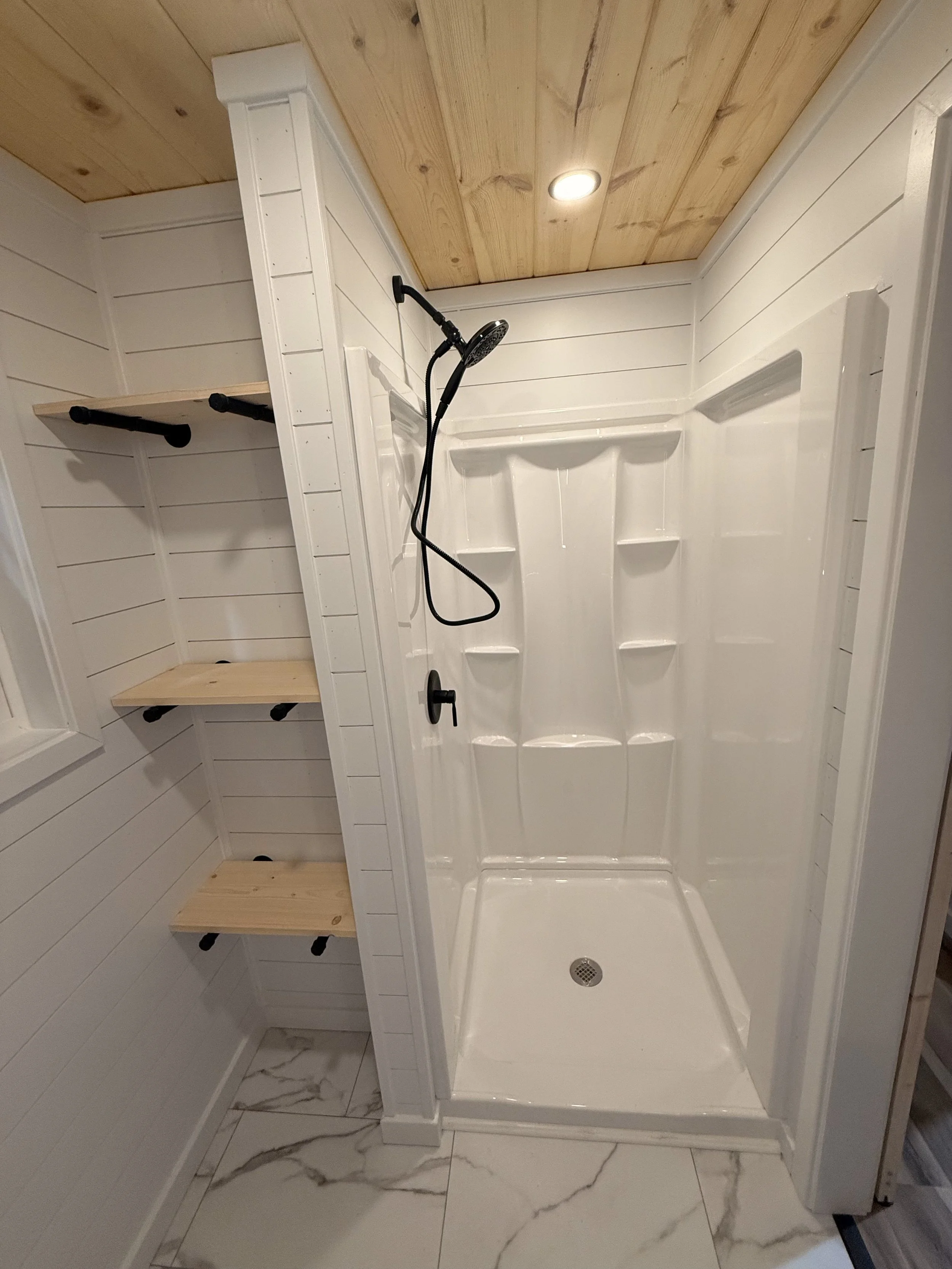 Bathroom:Storage.jpeg