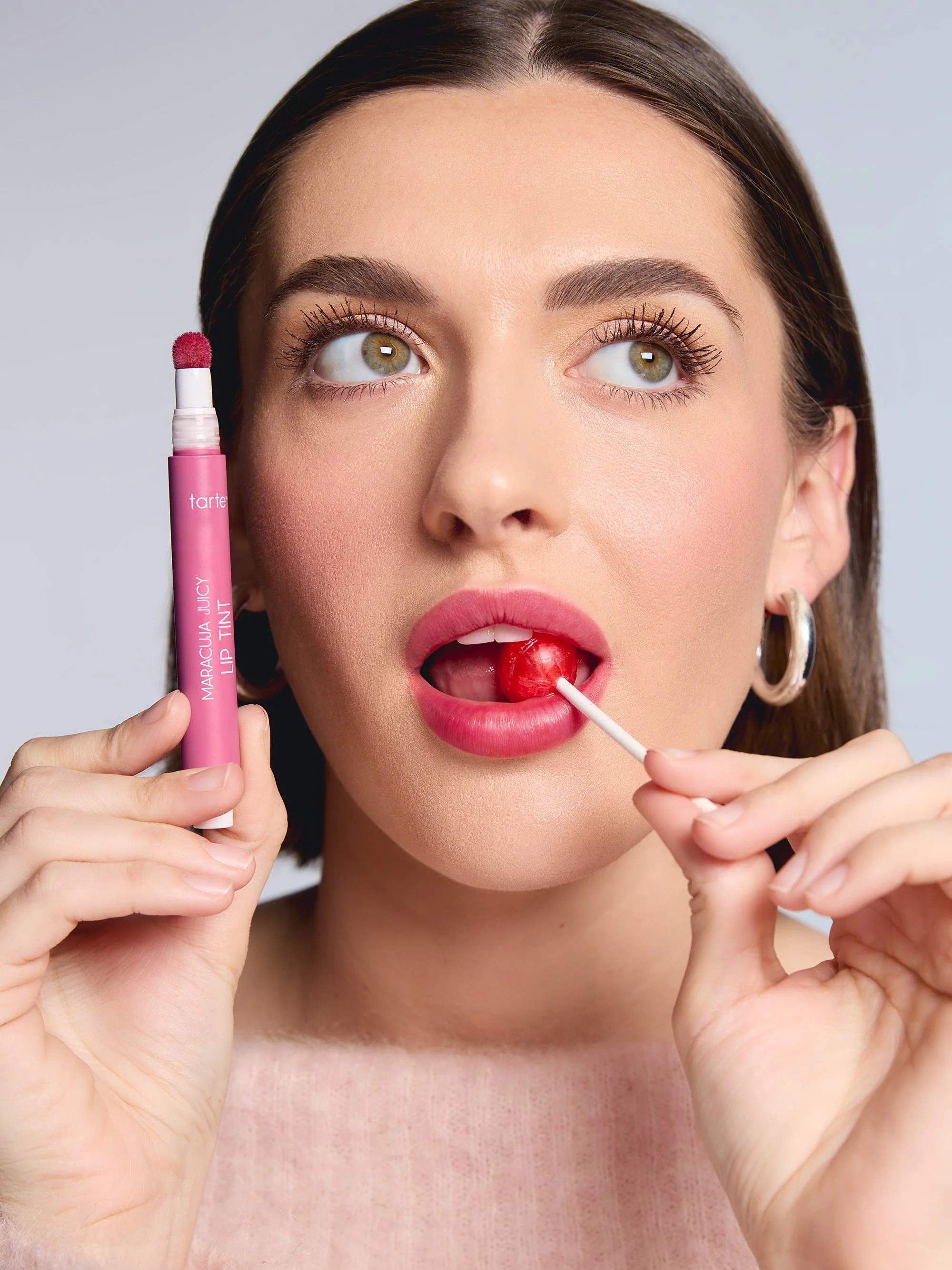 LIP_TINT_MODEL_AMANDA_lolli_4161_RGB_2000x2667.jpg