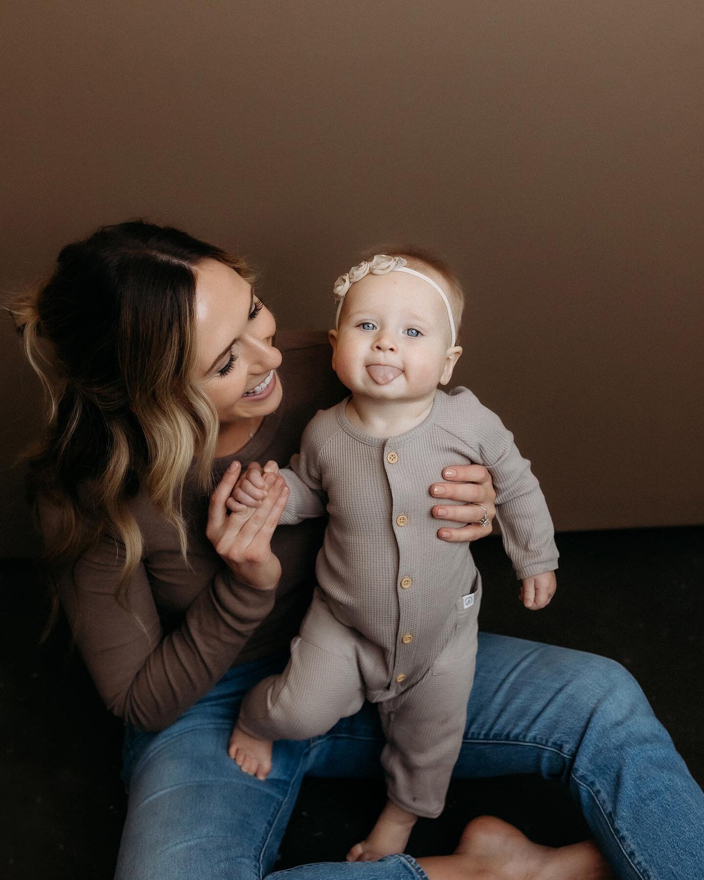 I don&rsquo;t think these two girls can get any more beautiful, stunning, or sweet 🤍