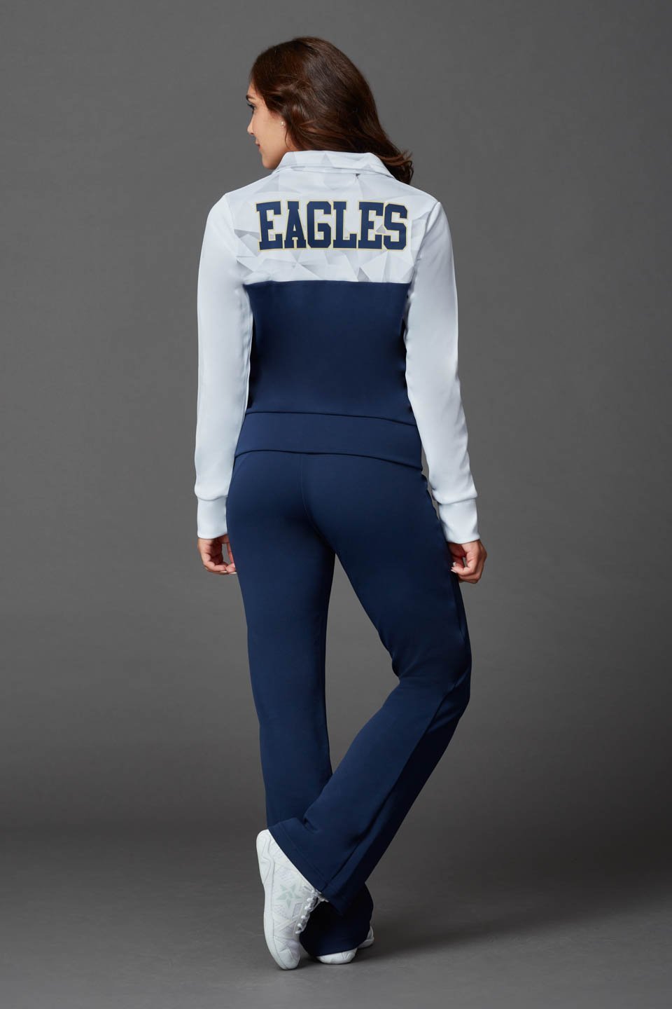 Kacee+Warm+Up-+Client+Eagles+32702-ltr-cropped-web.jpg