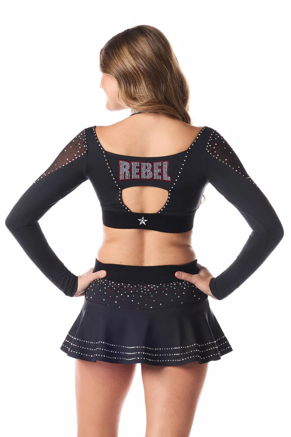 Salem-121225-RebelAthletic-JS4269-ltr-cropped-web.jpg