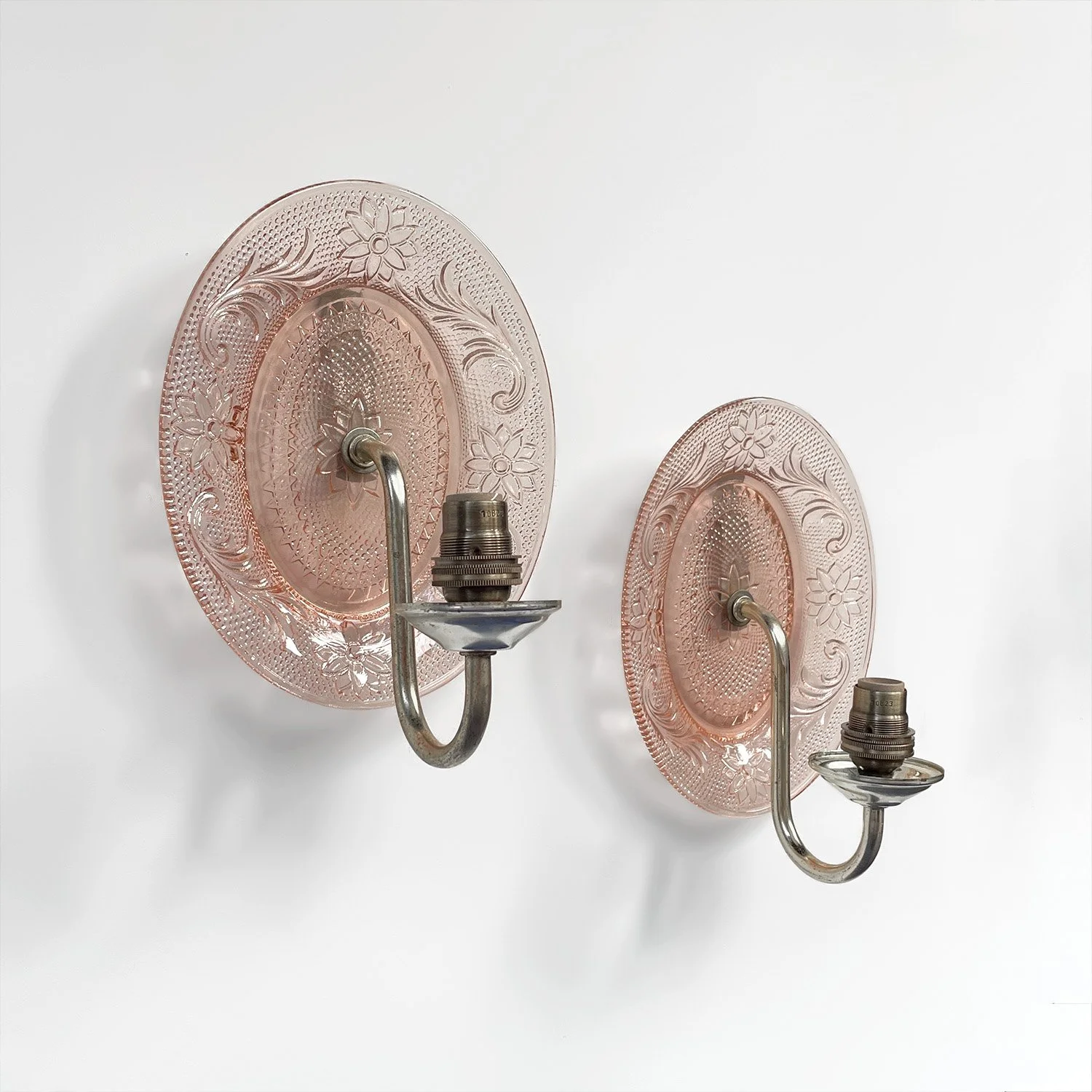 Pink Floral Motif Glass Sconces 16 web.jpg