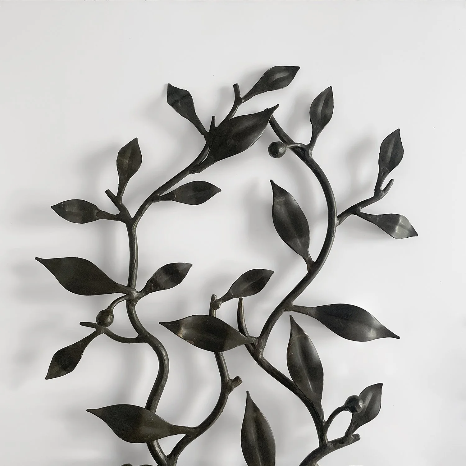 French Iron Olive Leaf Wall Lights 5 web.jpg