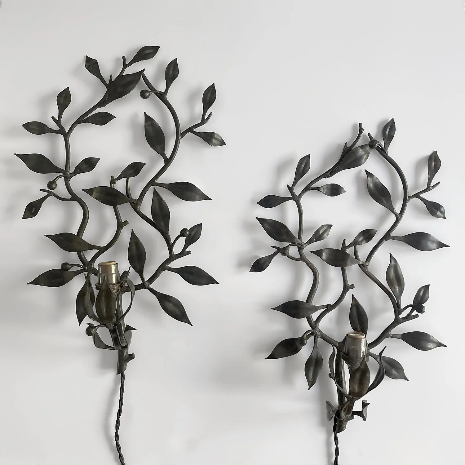 French Iron Olive Leaf Wall Lights 1a web.jpg
