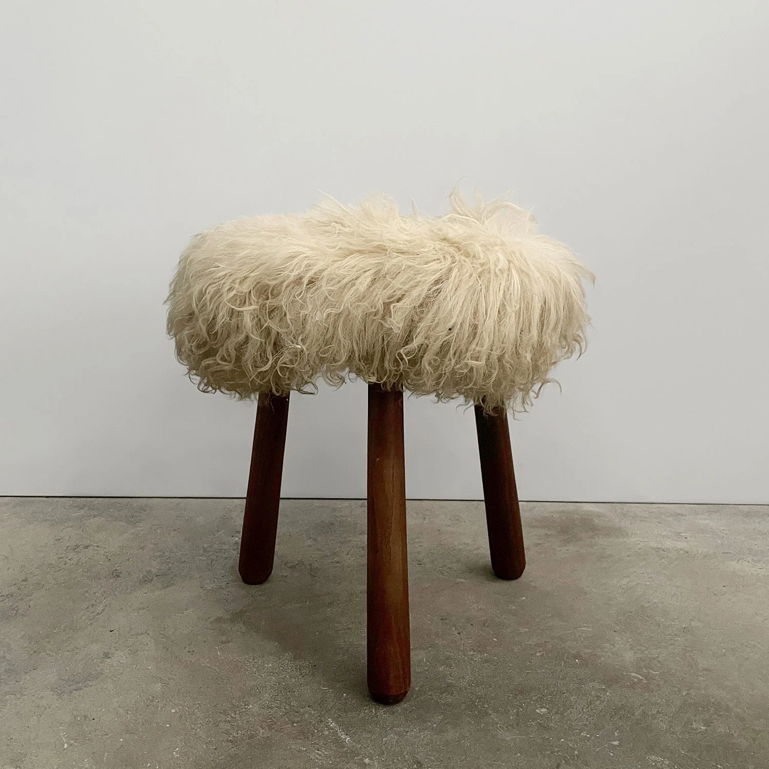 French Primitive Tripod Stool 7 web.jpg