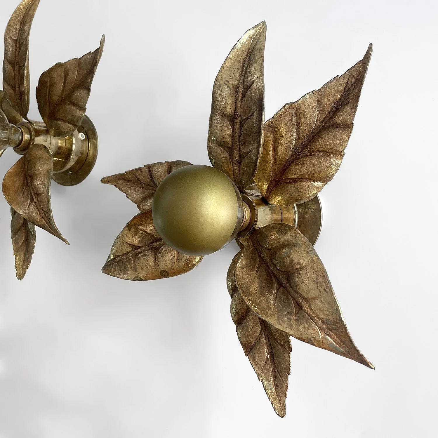 Pair of Belgian Floral Leaf Wall Lights 5 web.jpg