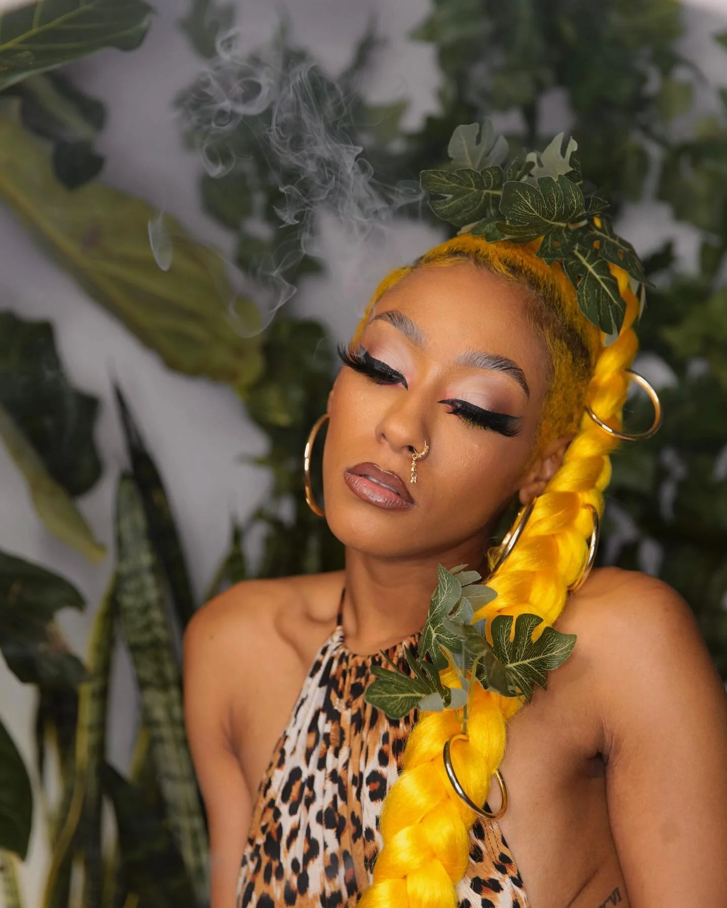 🇧🇿

Set design // styled by: @friendlybitchh 
Model // make up by: @sydsweetbeat