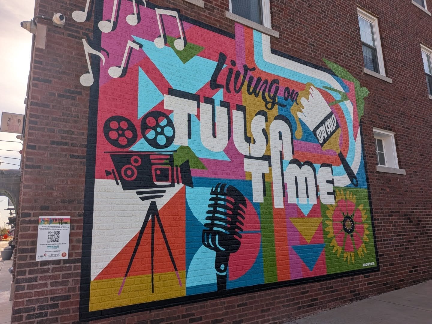 We had an amazing experience at the Gathering place, Tulsa Oklahoma. We were invited to give a kintsugi demonstration. So many people came to see and asked us many questions. We are very thankful for this opportunity. We also got to see beautiful Jap