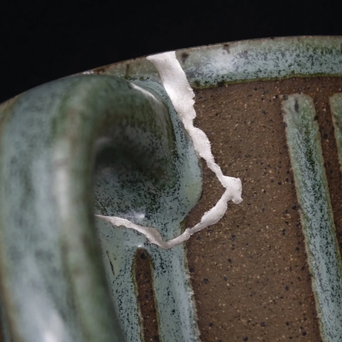 Handle repair with pure silver.  We are thankful to work with our returning clients!

#gintsugi