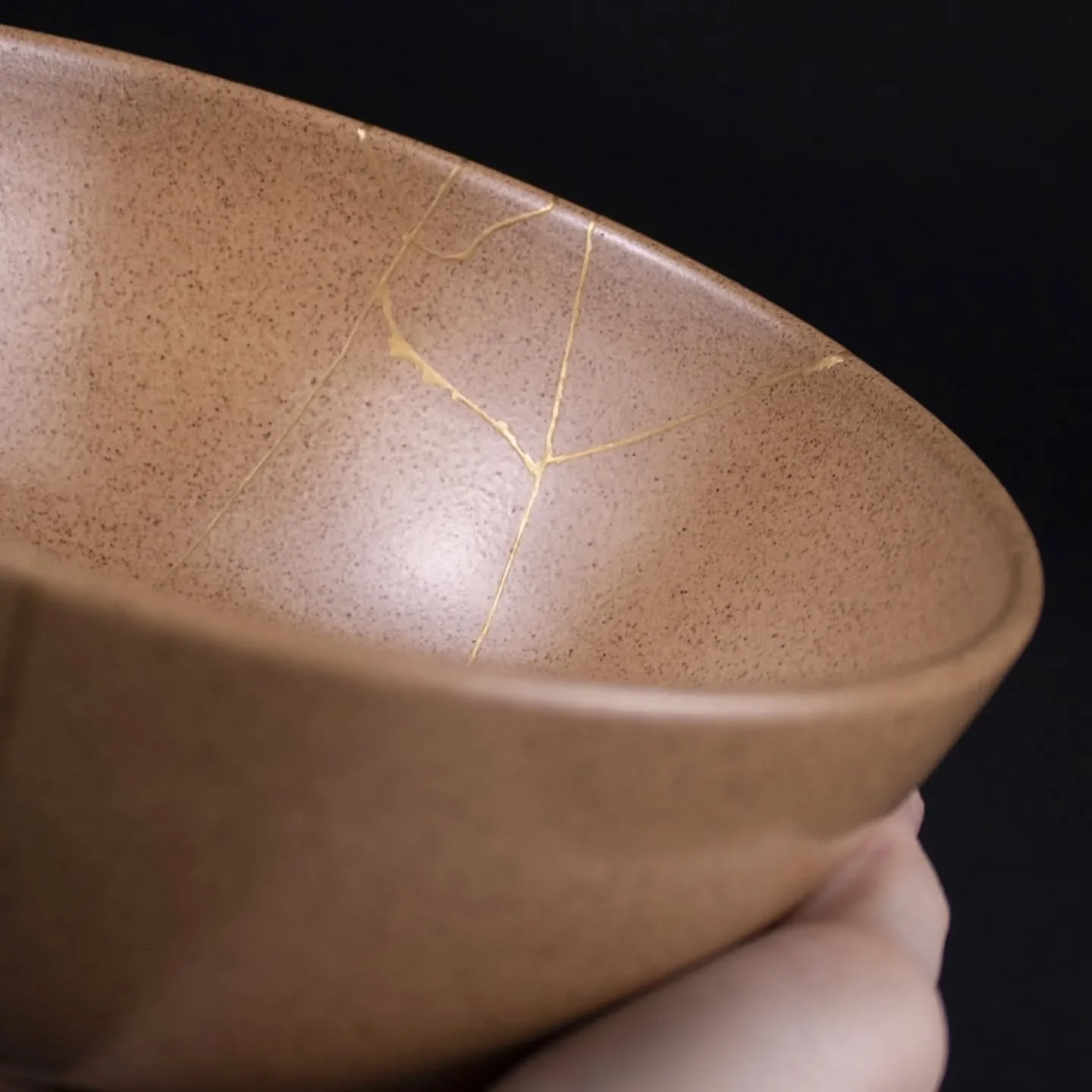 Gold repair on the Heath bowl.