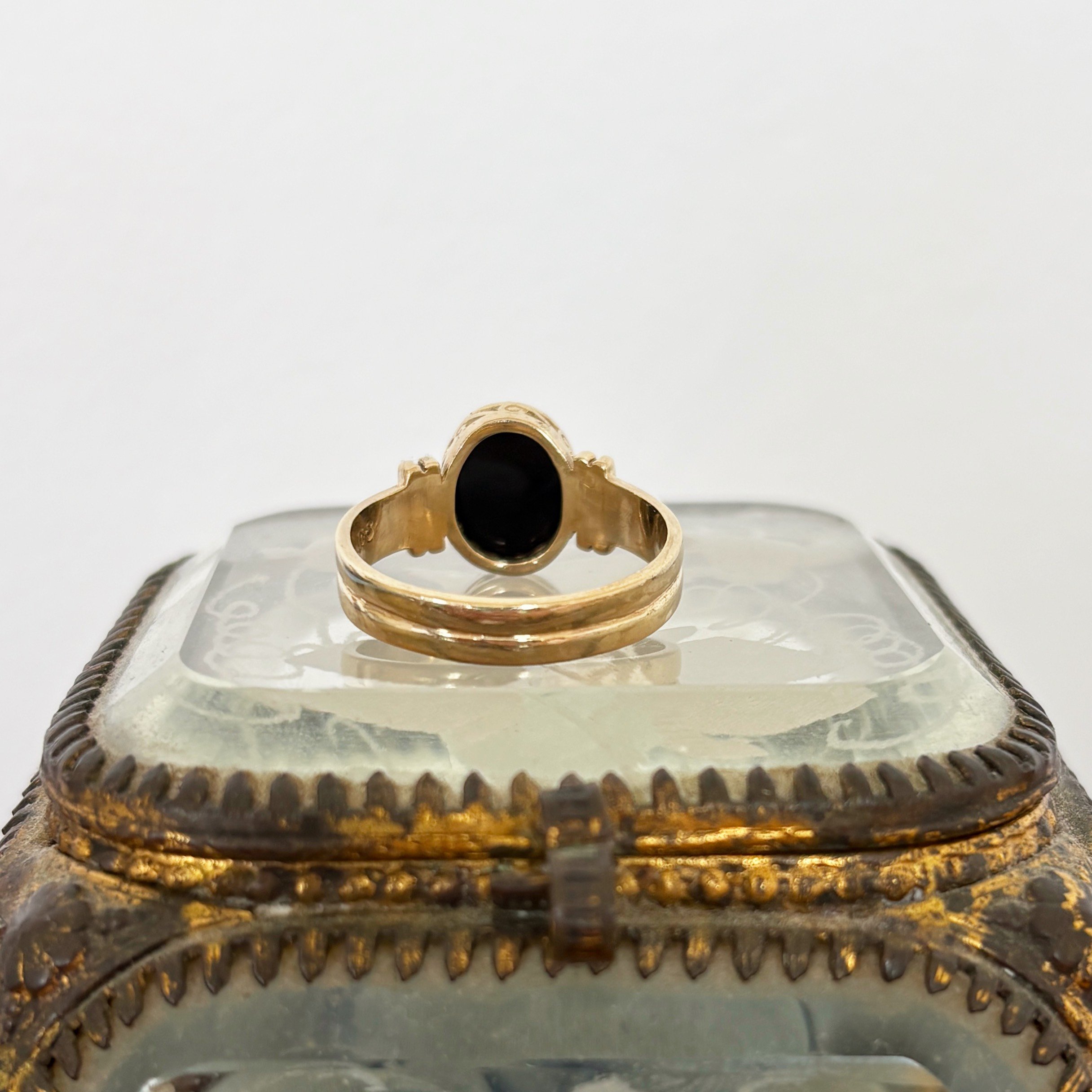 RA350 onyx signet 4.jpg