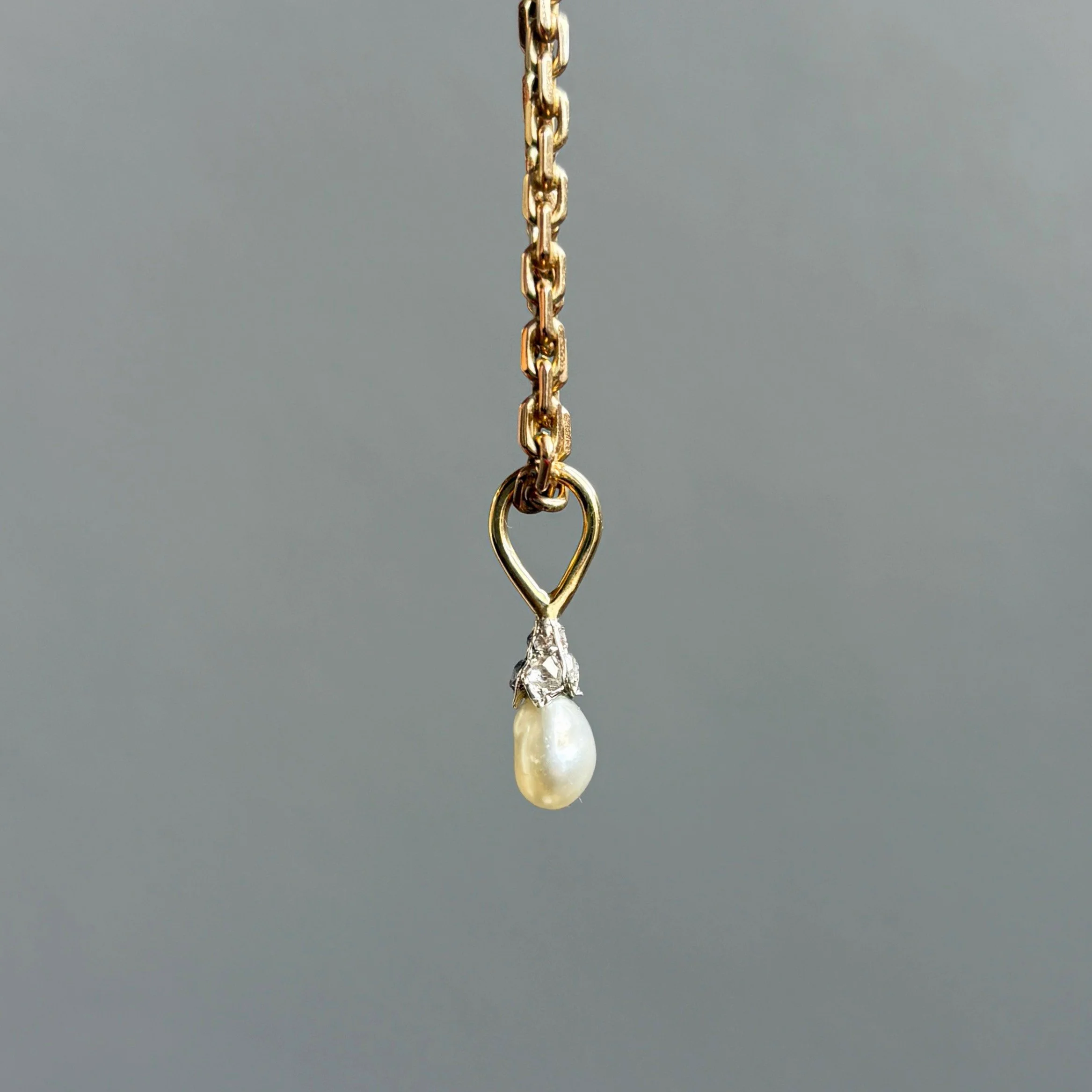 CA289 pearl and diamond pendant 17.jpg