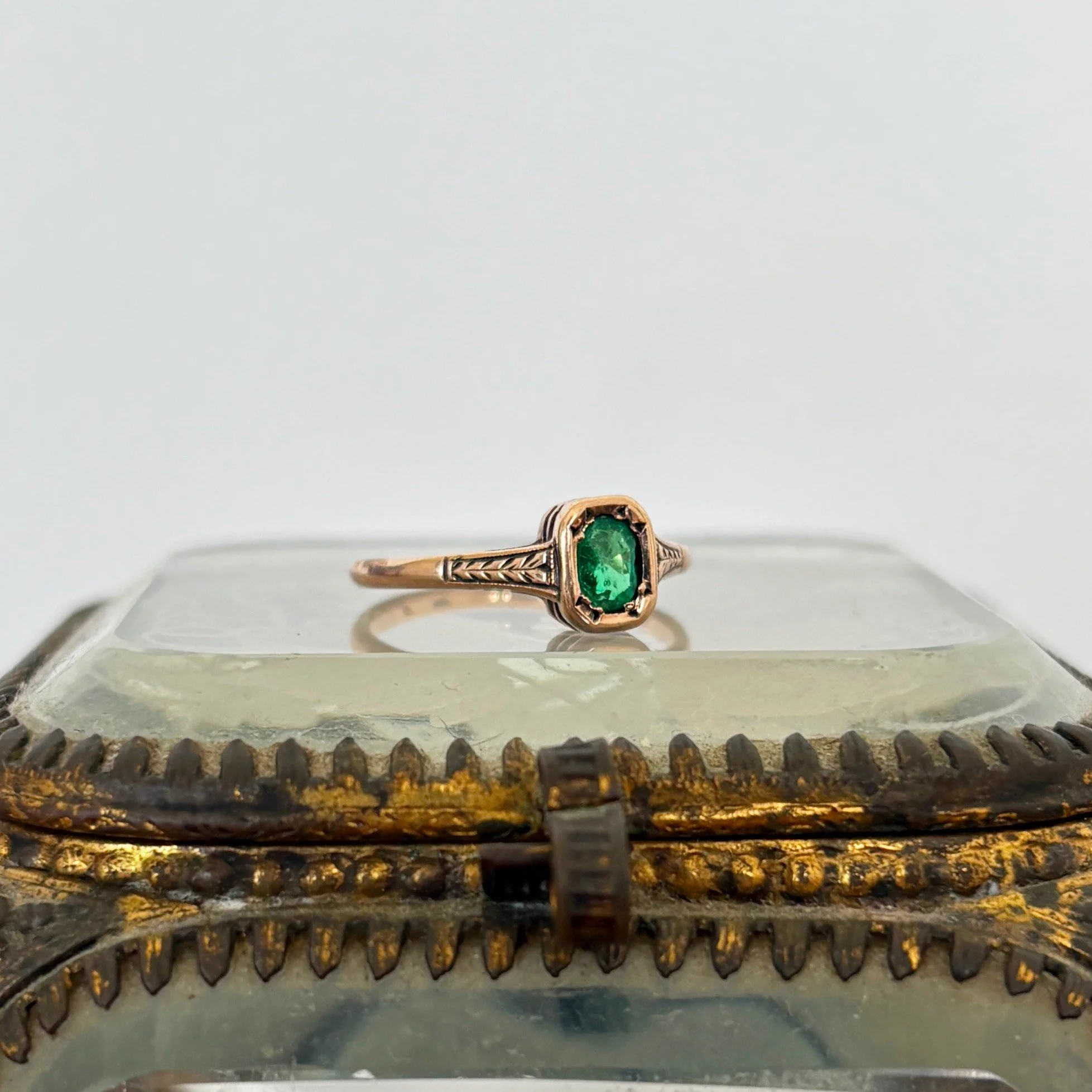 RA354 emerald 3.jpg