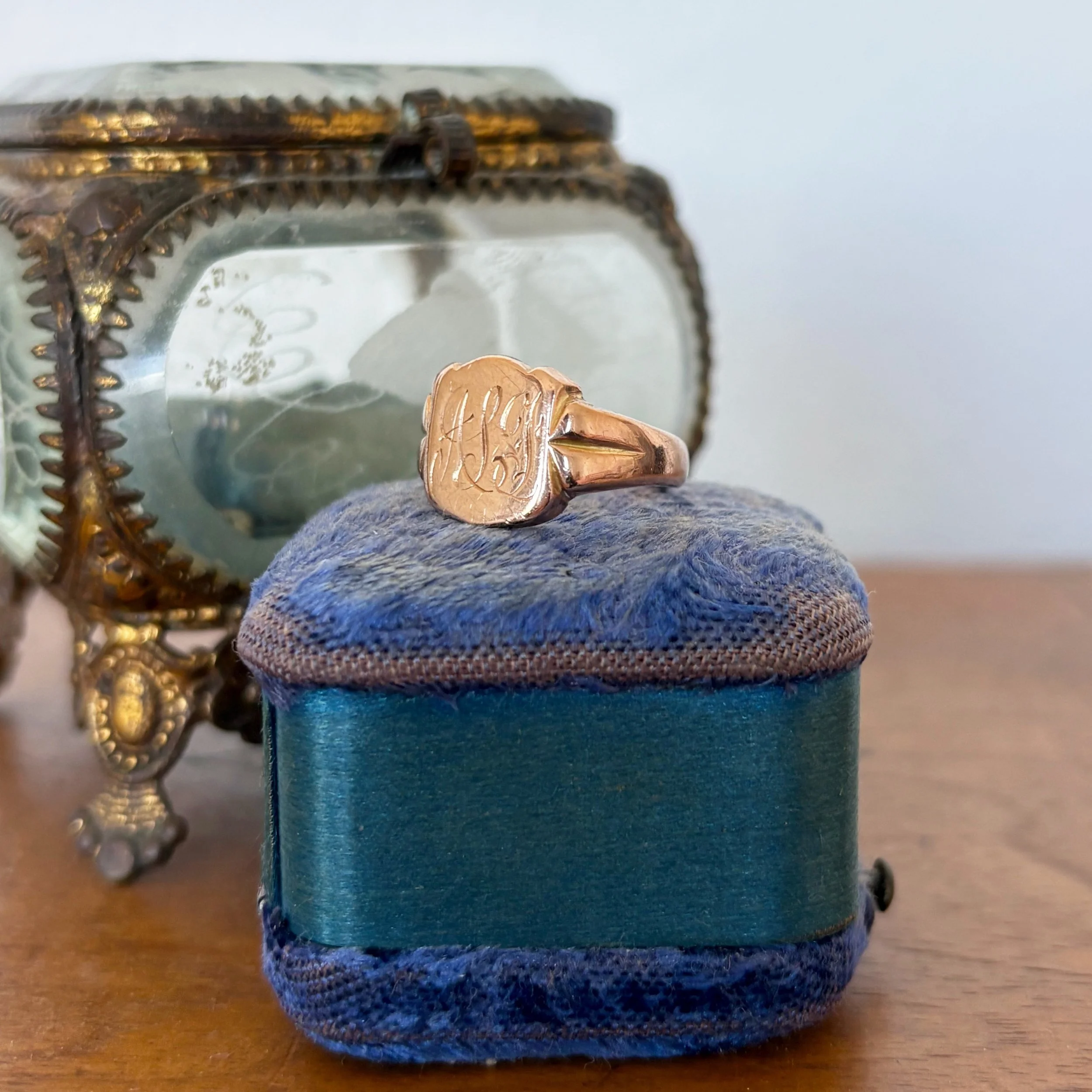 RA361 signet ring 11.jpg