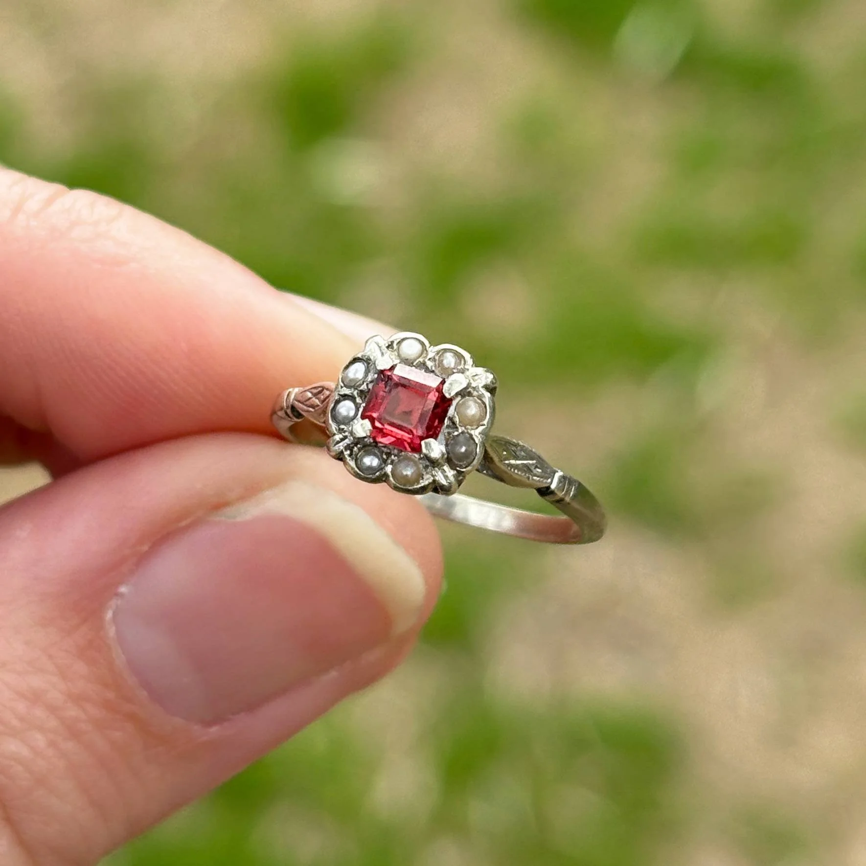 RA347 red paste pearl 17.jpg