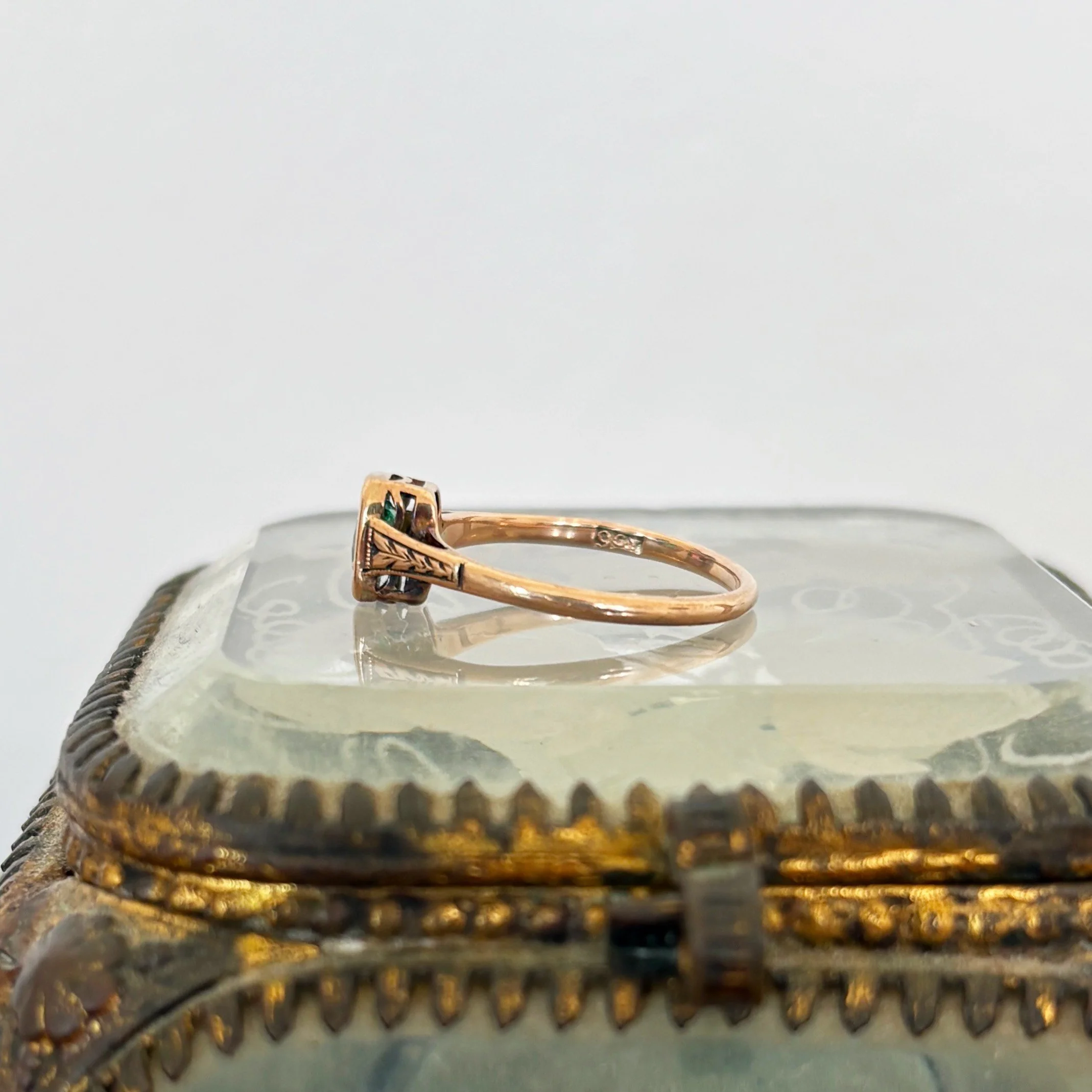 RA354 emerald 7.jpg