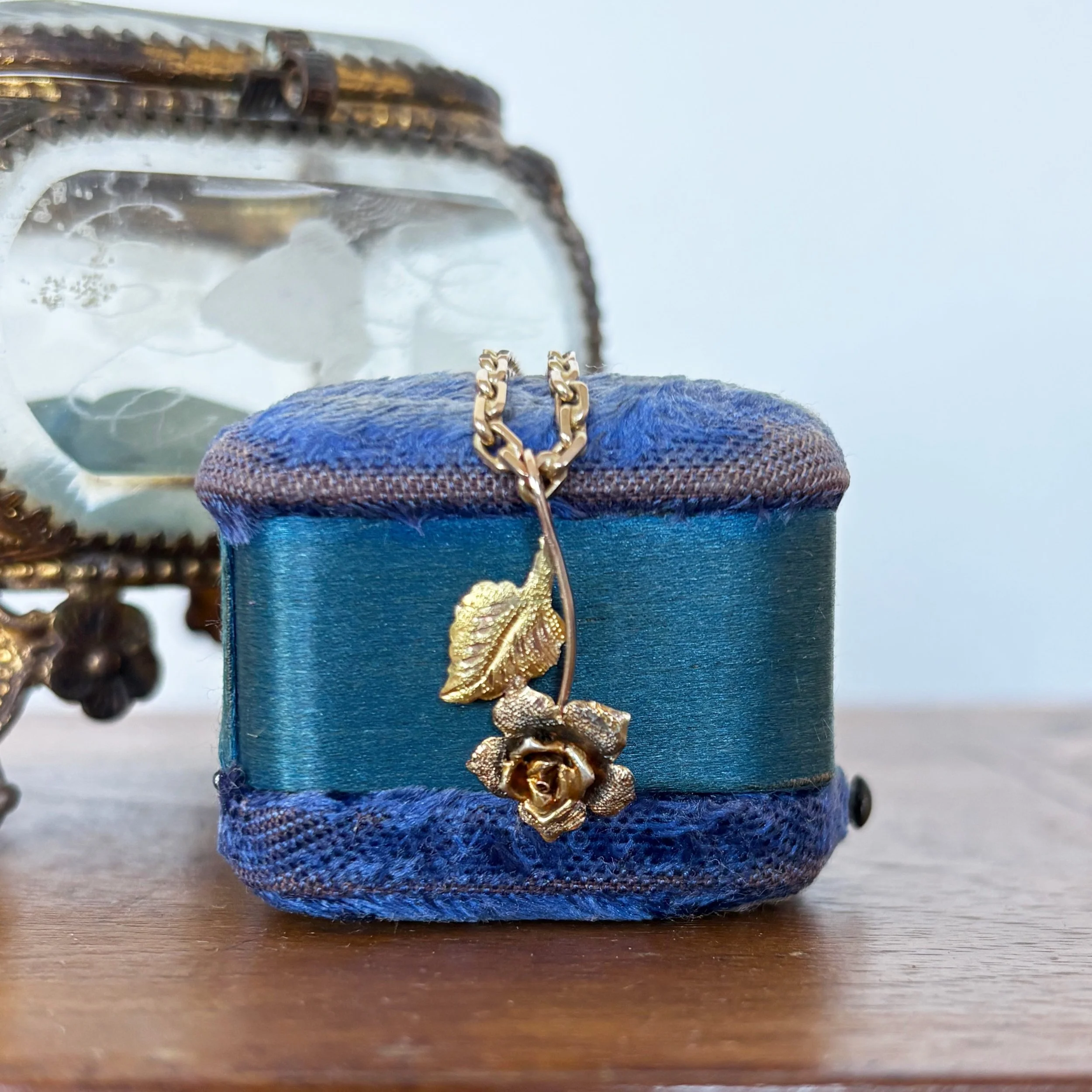CA301 rose pendant 10.jpg