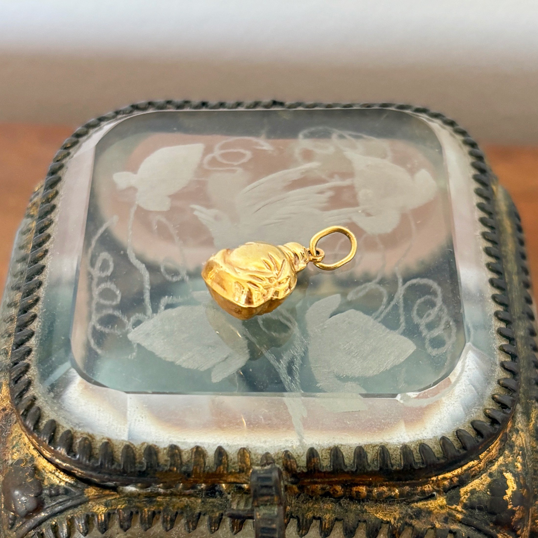 CA306 puffy buddha 5.jpg