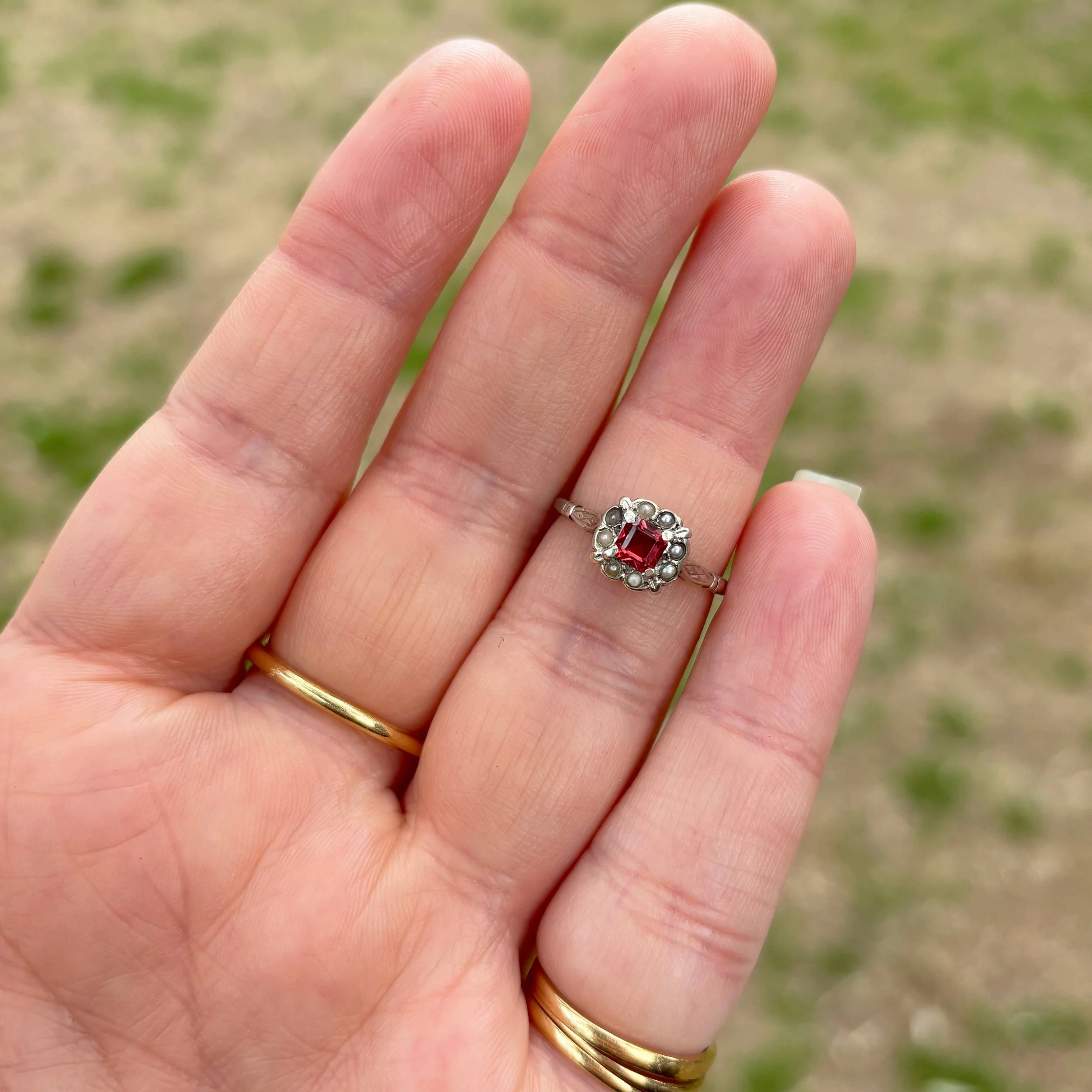 RA347 red paste pearl 16.jpg