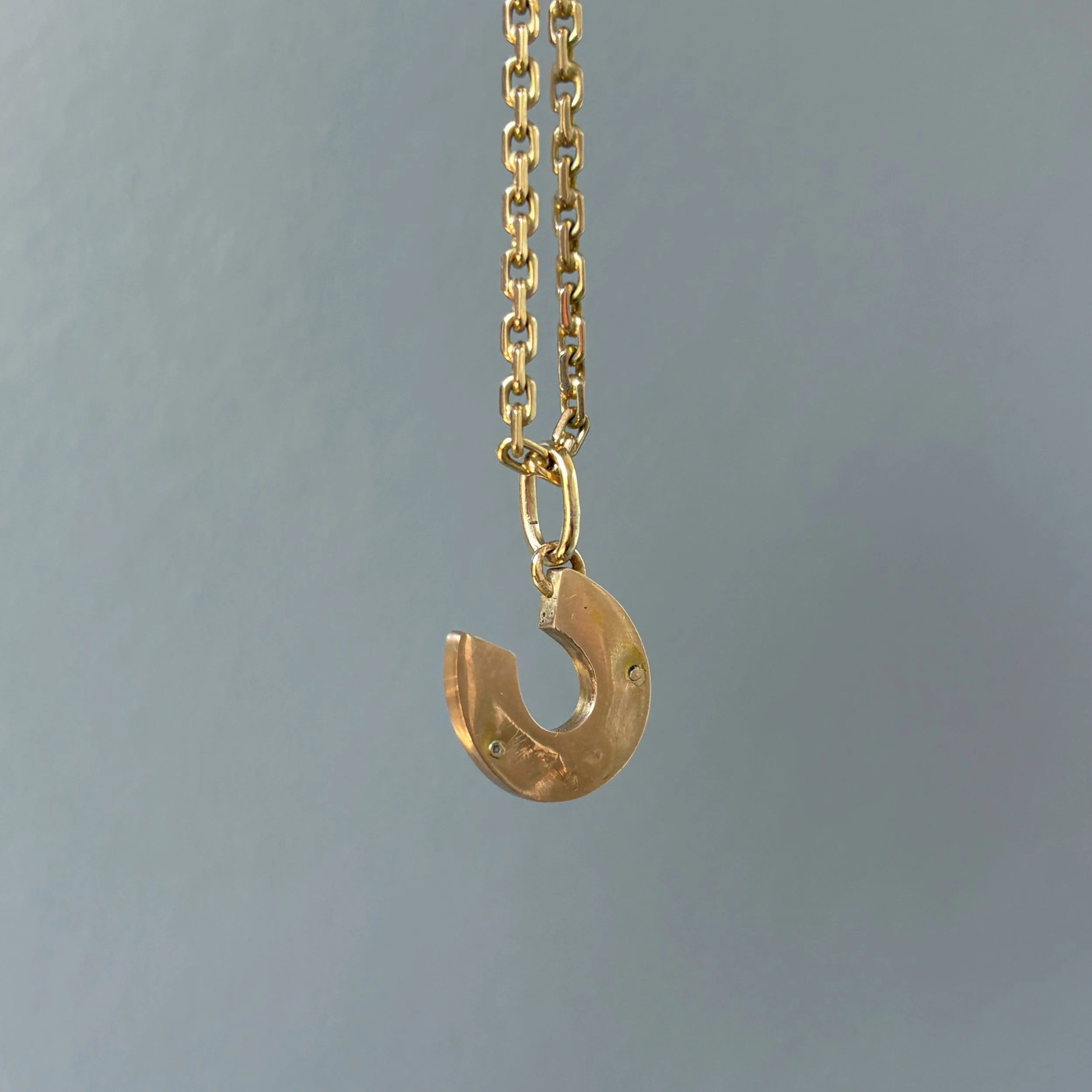 CA316 enamel horseshoe 19.jpg