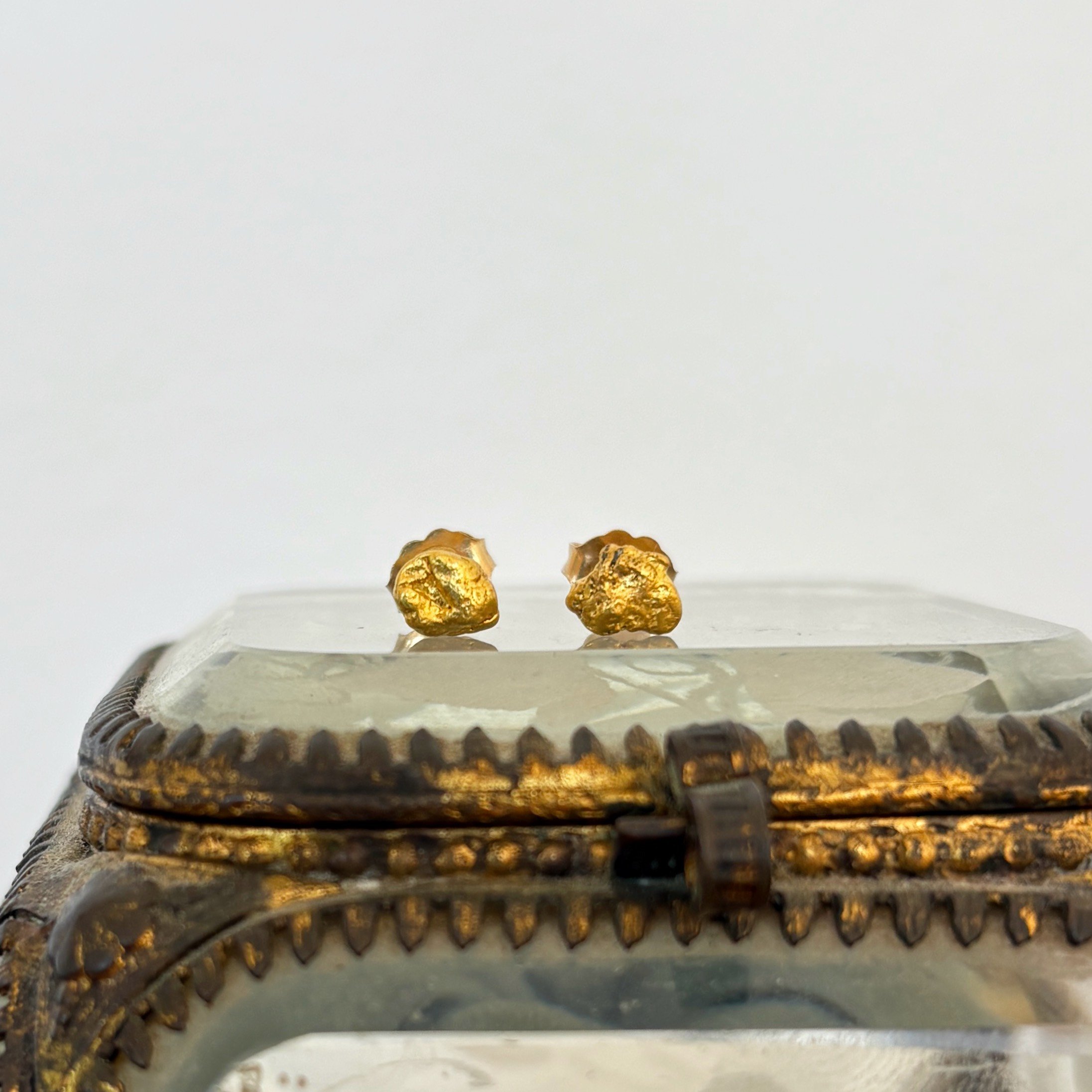 EA033 gold nugget studs 8.jpg
