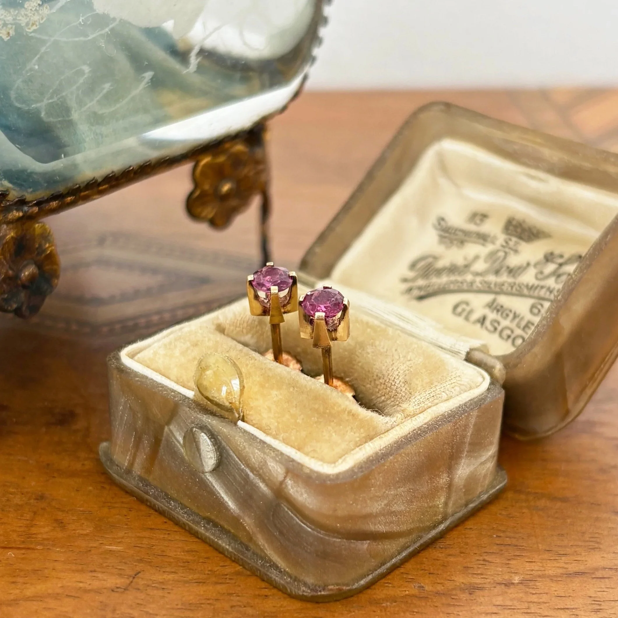 Vintage Garnet Stud Earrings in 9ct Gold