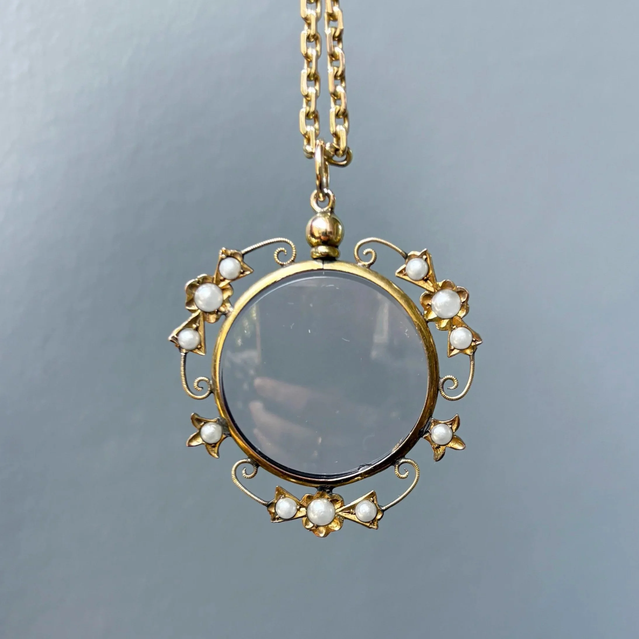 Antique Locket with Seed Pearls in 9ct Gold