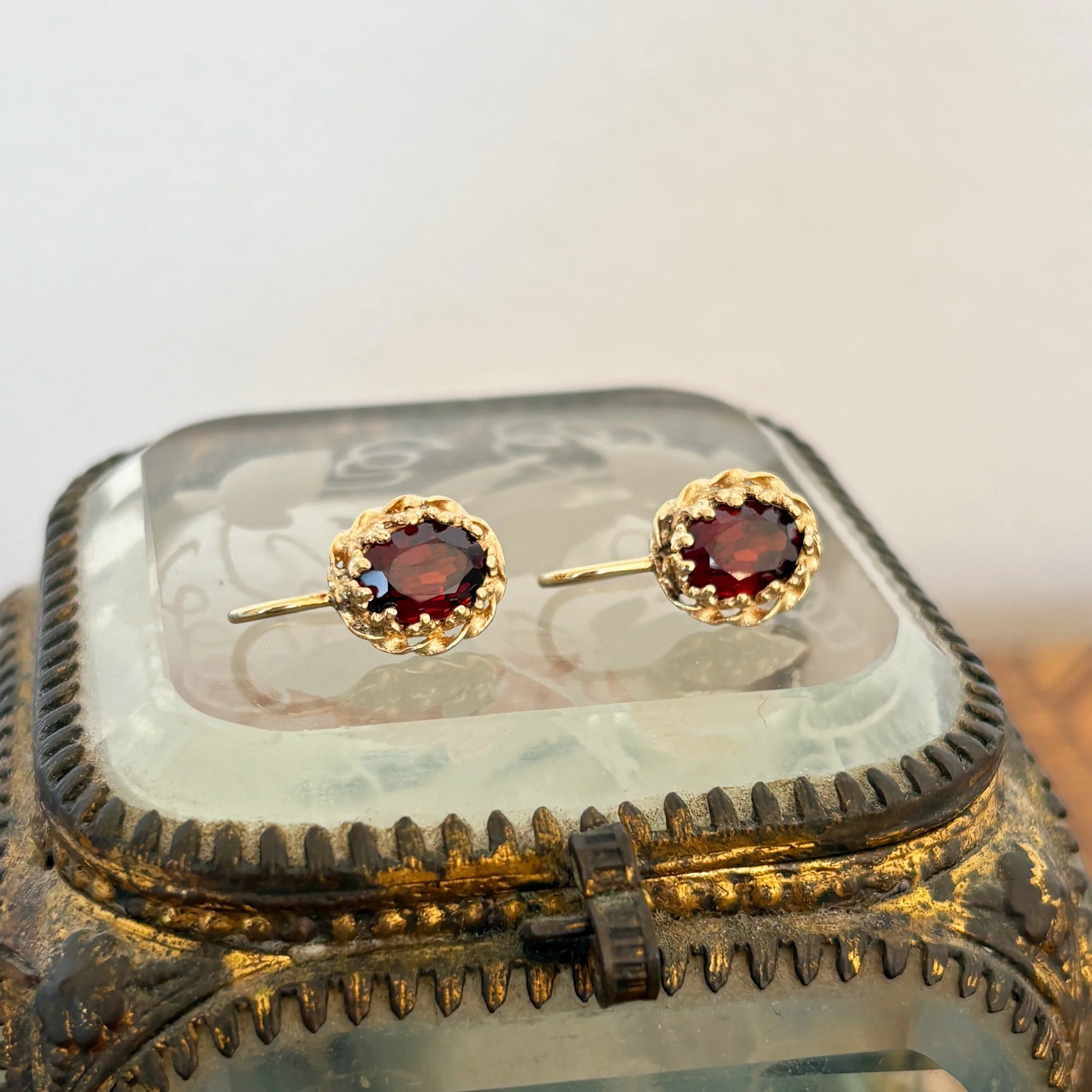 EA034 garnet drop earrings 6.jpg