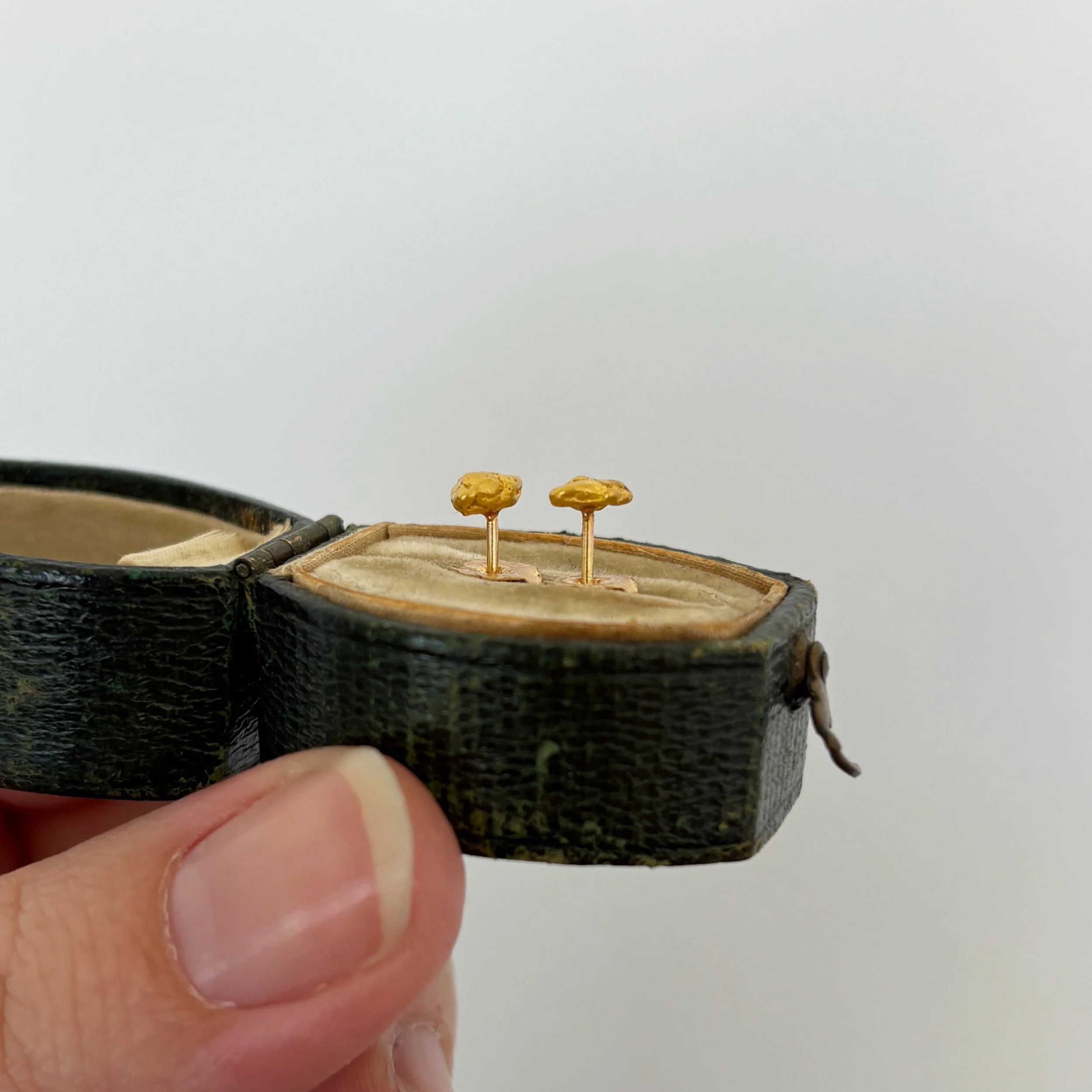 EA033 gold nugget studs 4.jpg