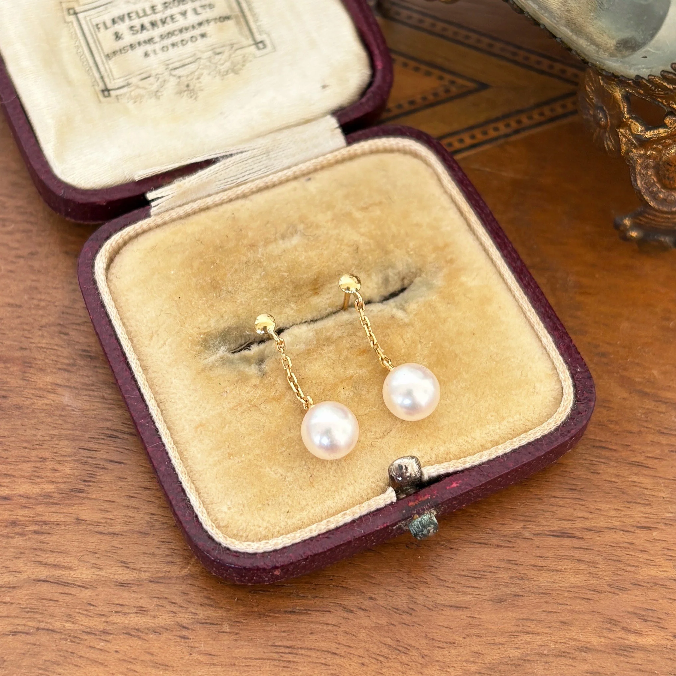 EA037 pearl drop earrings 8.jpg