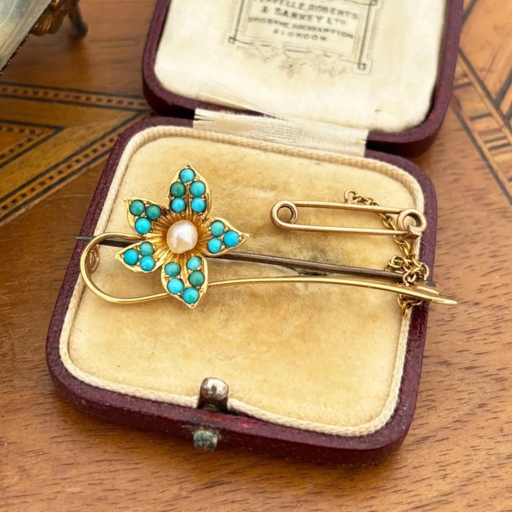Antique Turquoise and Pearl Flower Brooch in 15ct Gold