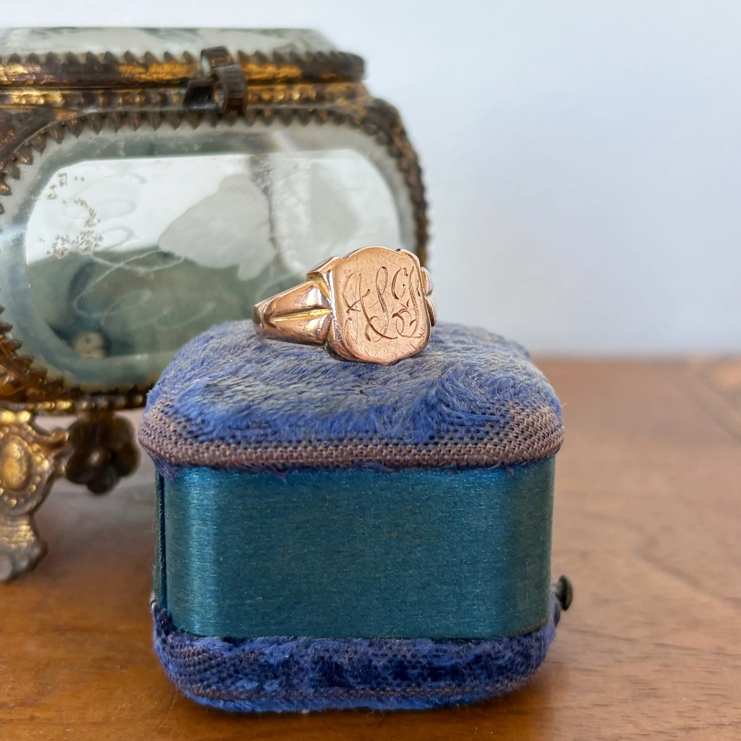 RA361 signet ring 10.jpg