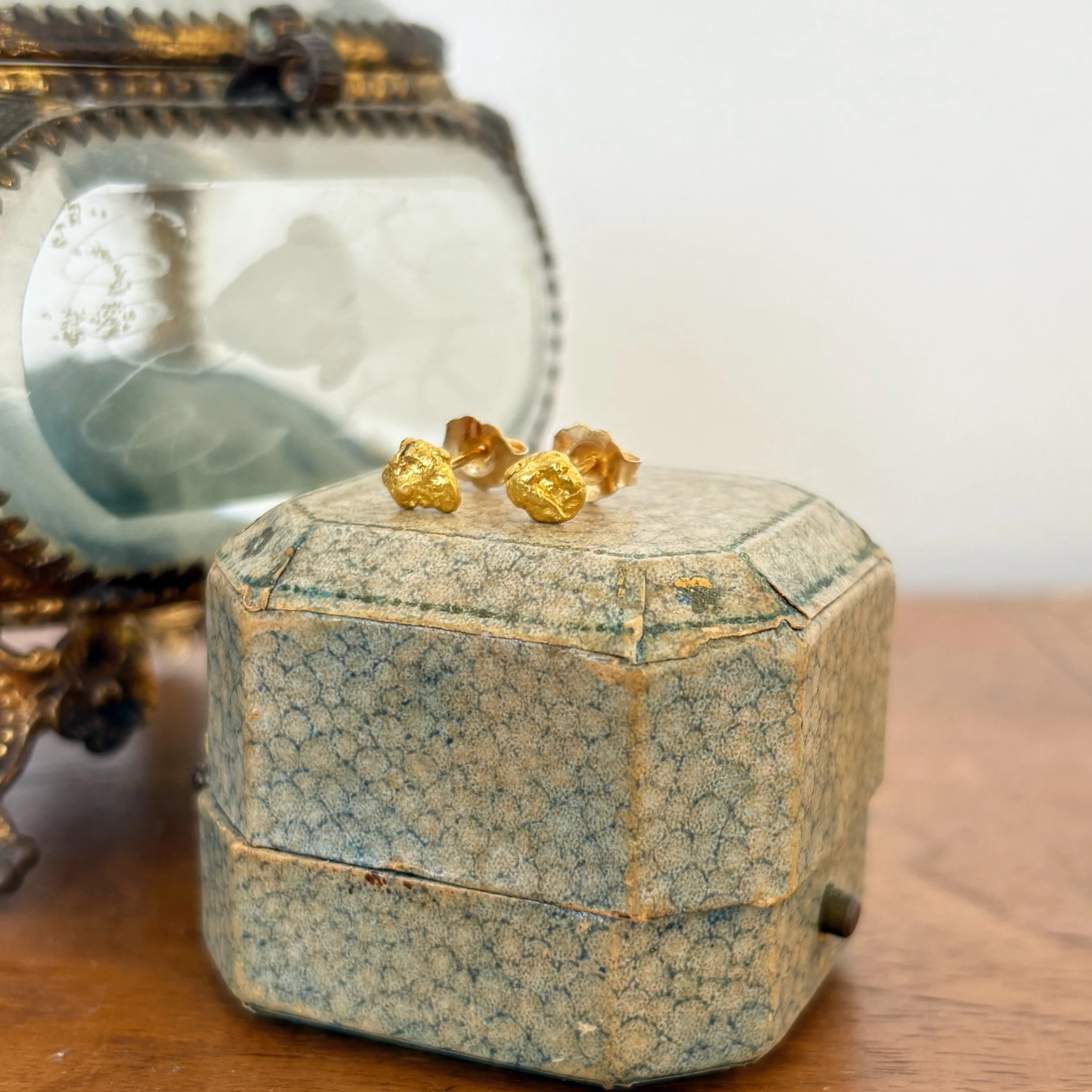EA033 gold nugget studs 3.jpg
