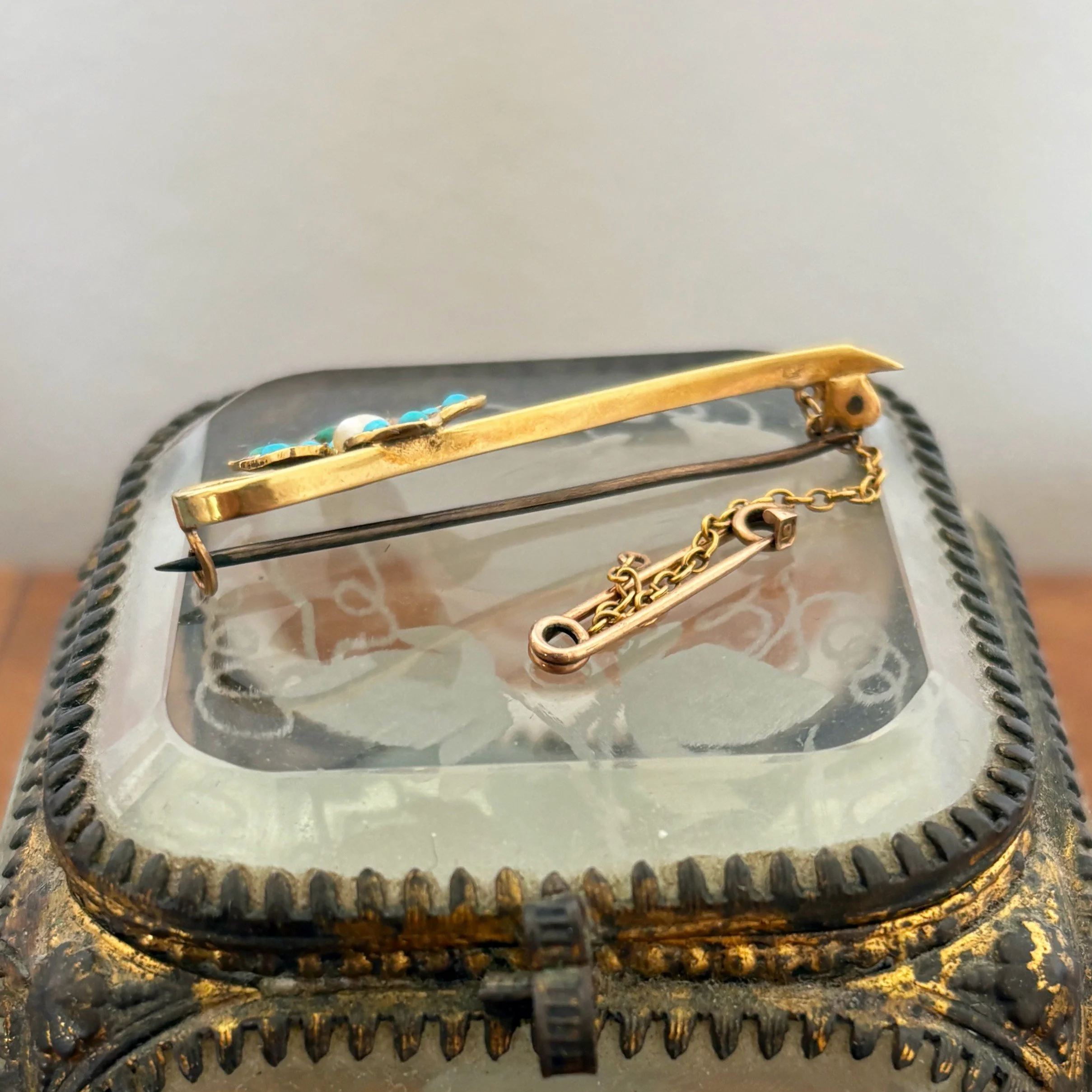 BRA017 turquoise flower 3.jpg