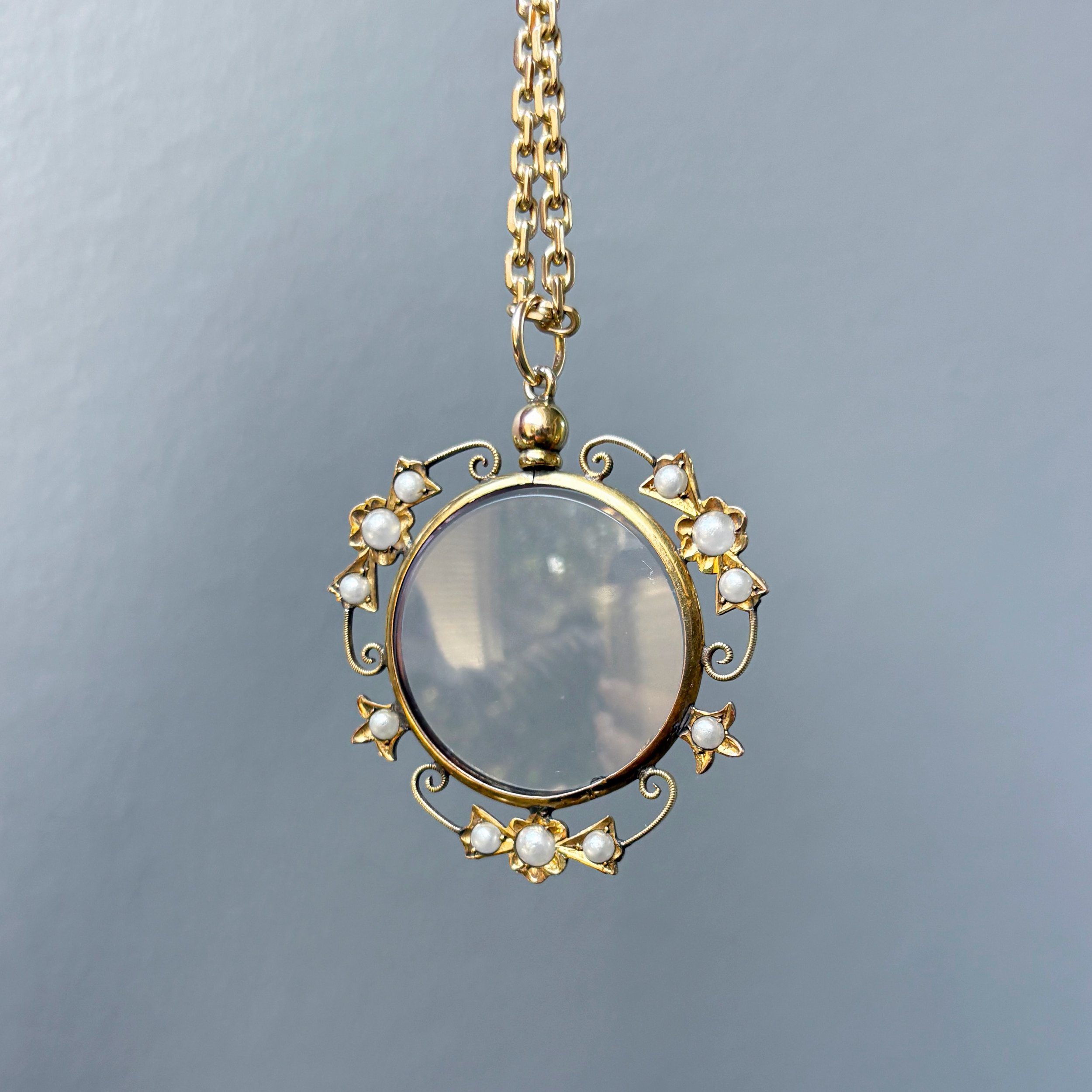 CA297 seed pearl open locket 11.jpg