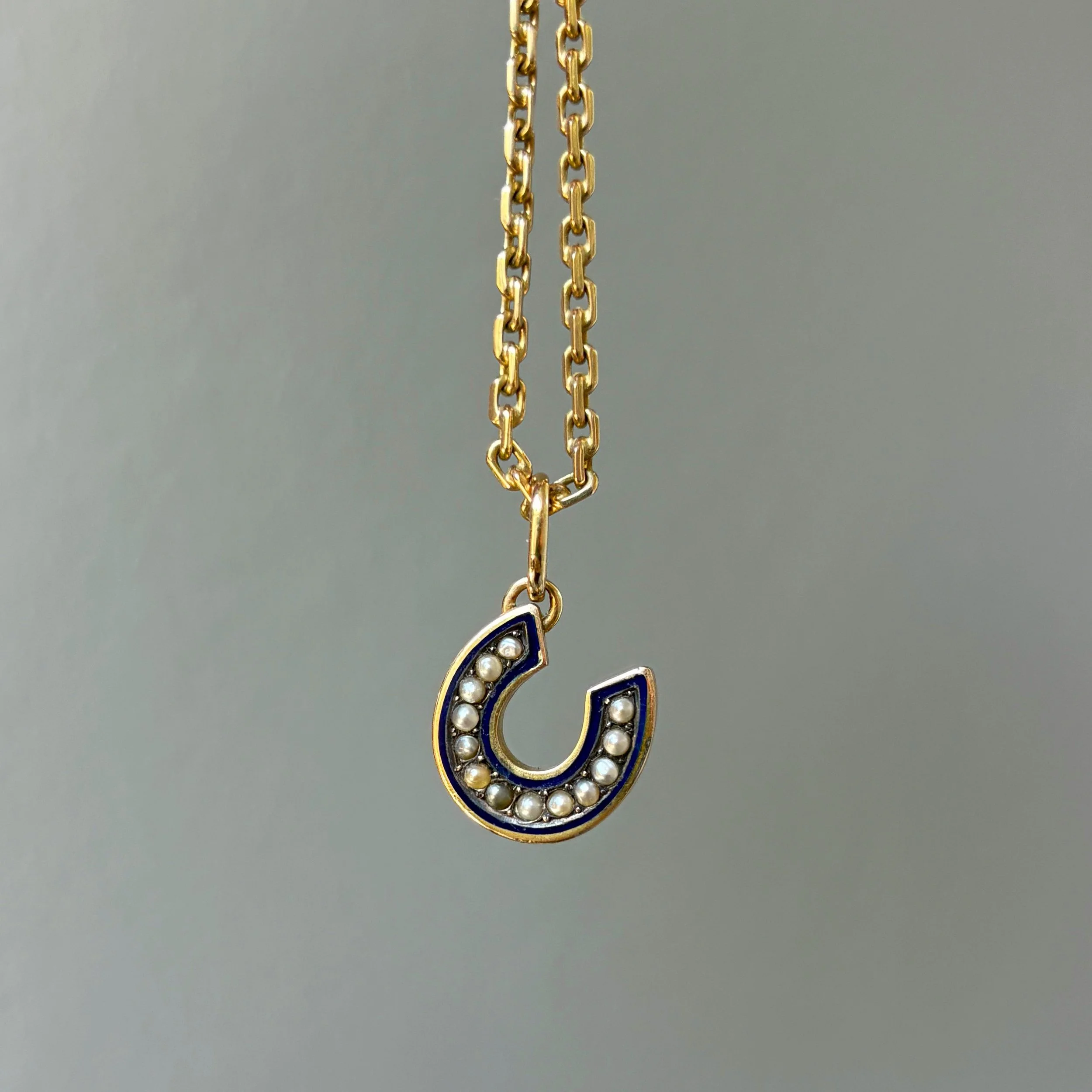 CA316 enamel horseshoe 15.jpg