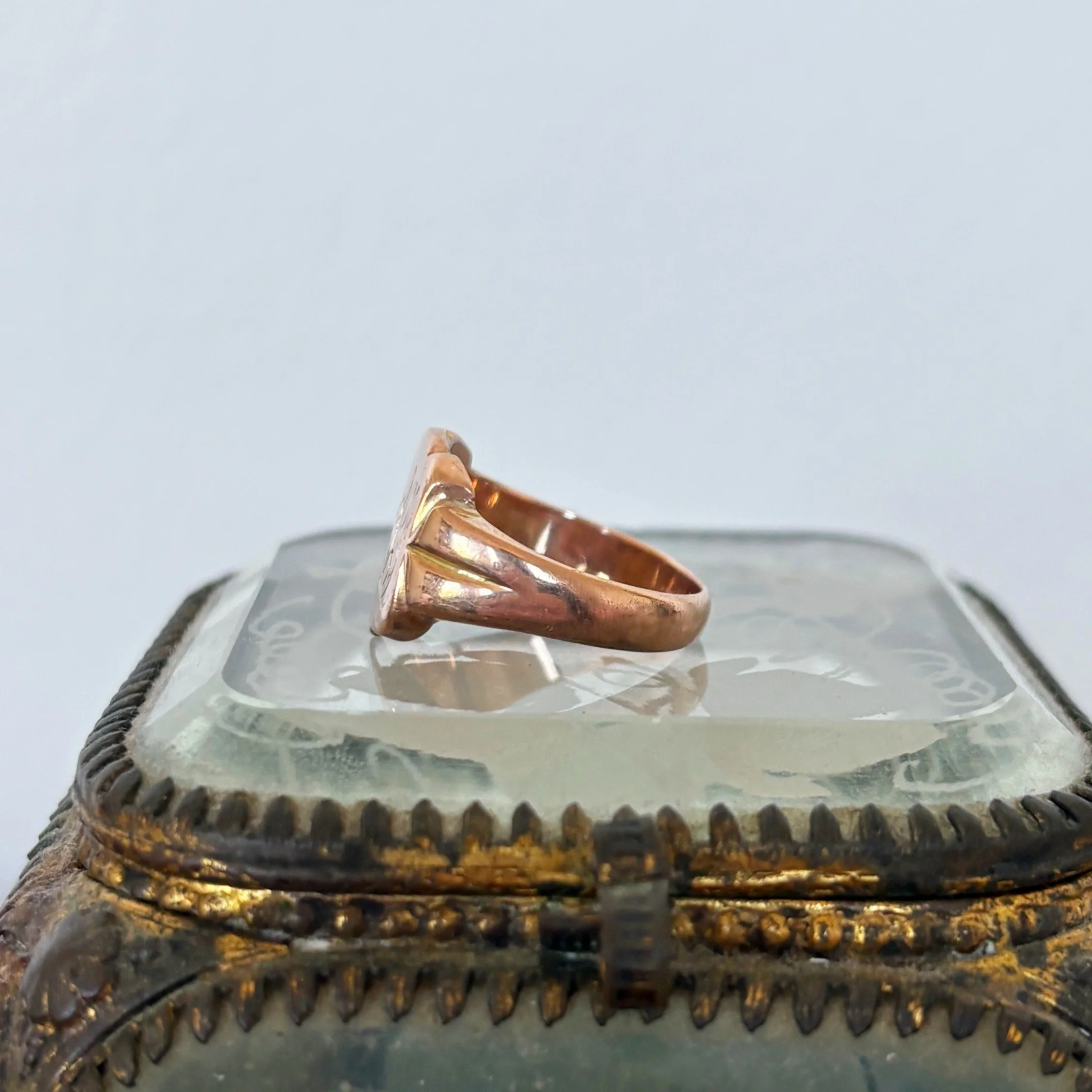 RA361 signet ring 7.jpg
