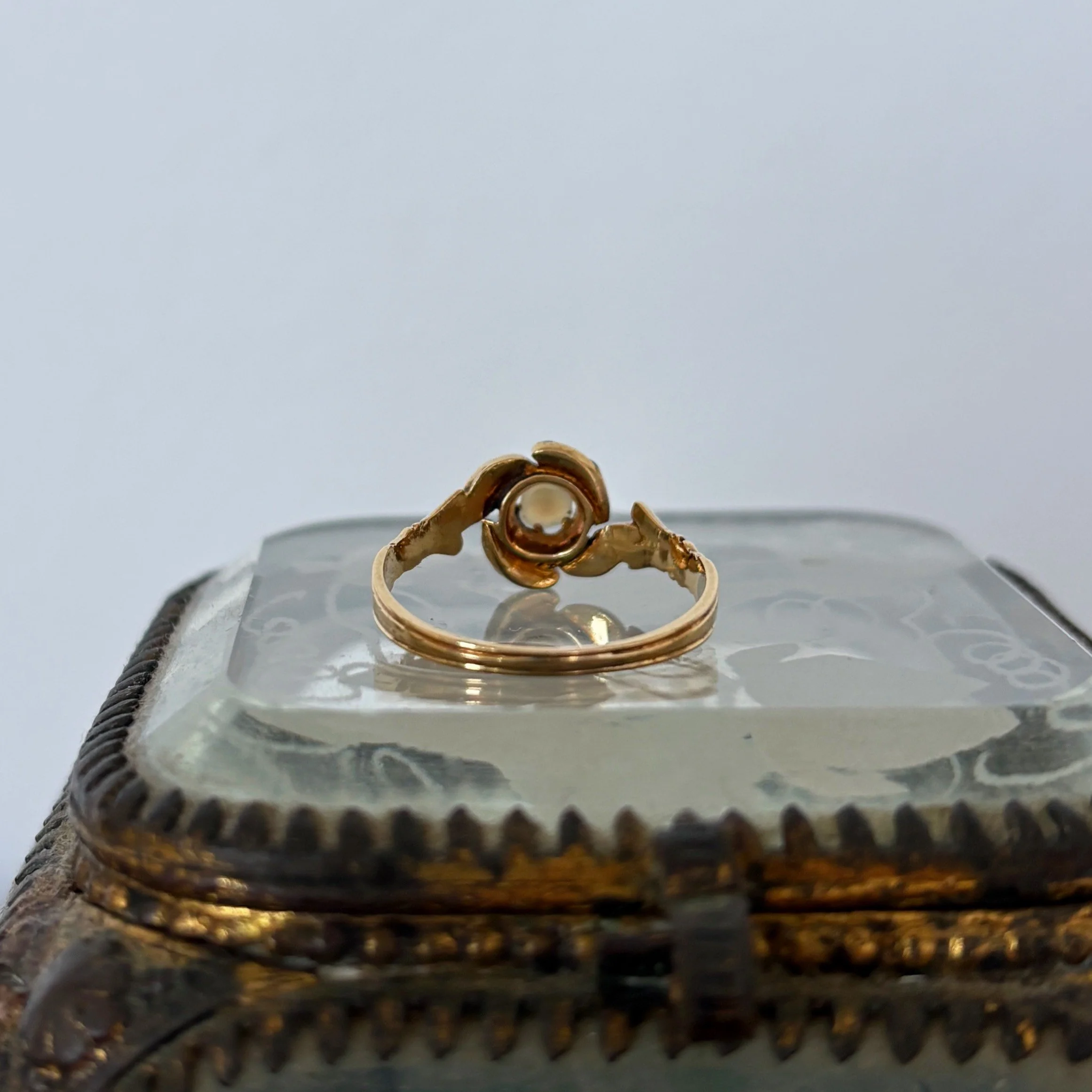 RA359 turquoise and pearl ring 9.jpg