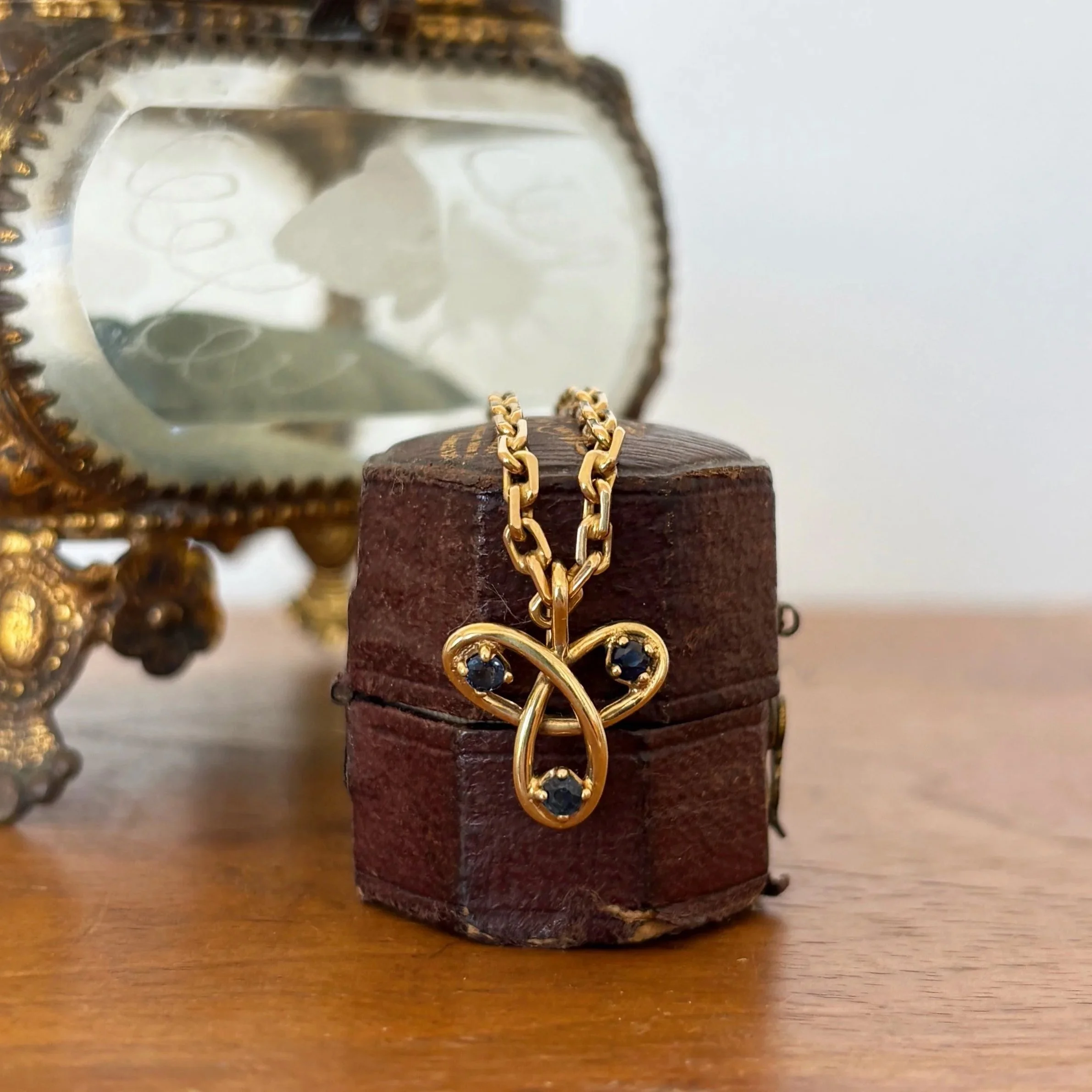 CA317+sapphire+trefoil+1.jpg