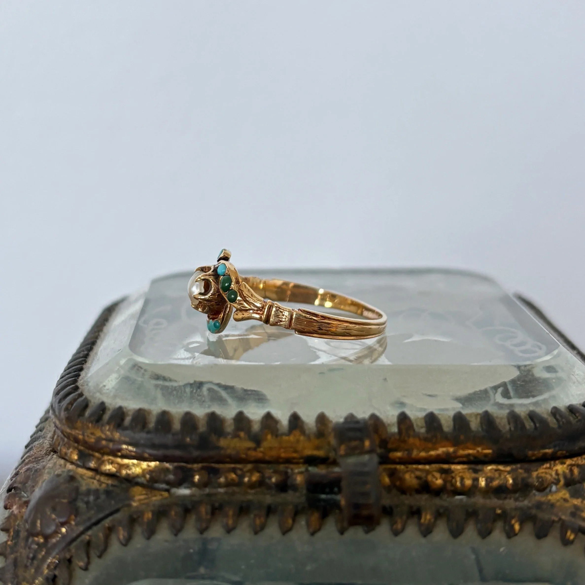 RA359 turquoise and pearl ring 11.jpg
