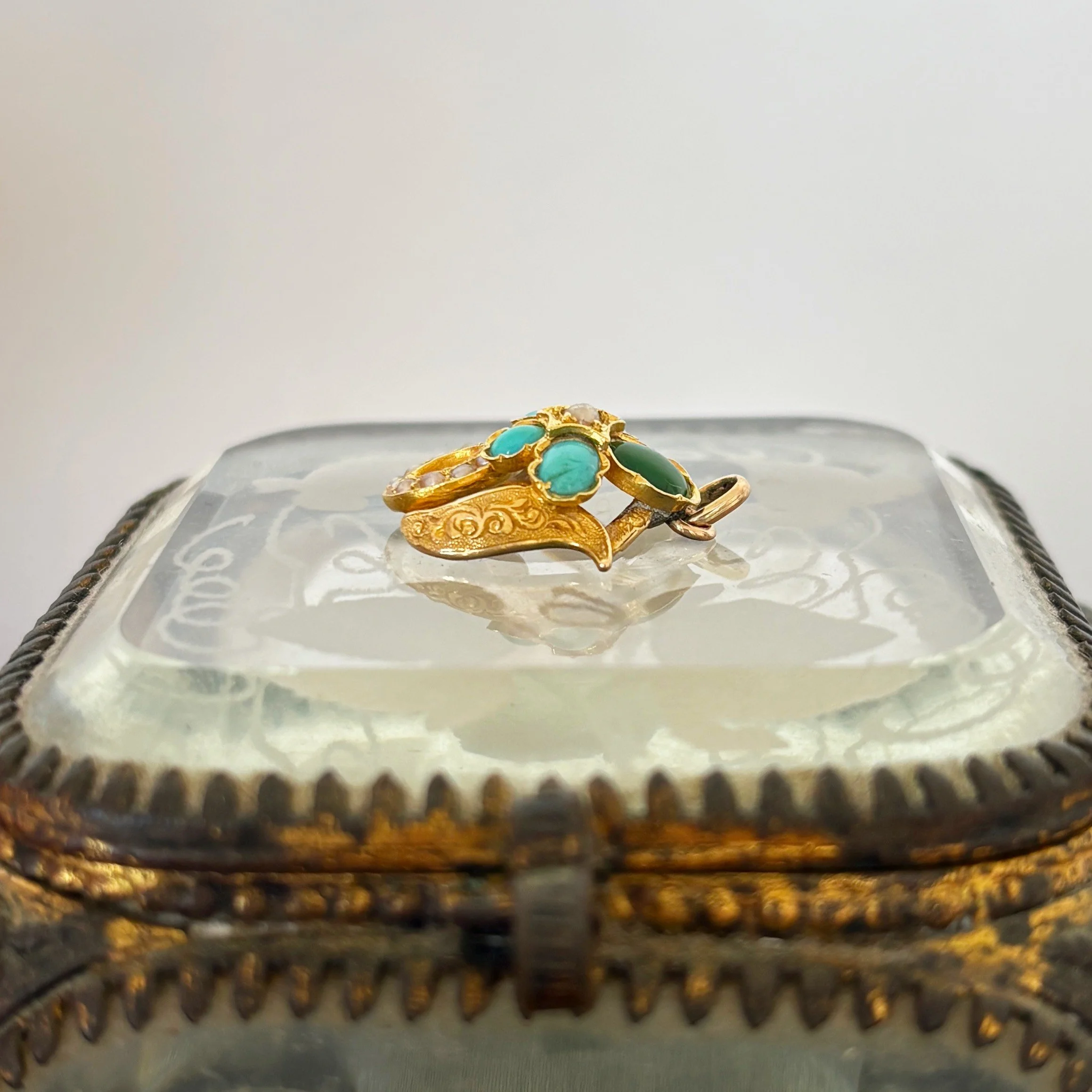 CA310 turquoise seed pearl 17.jpg