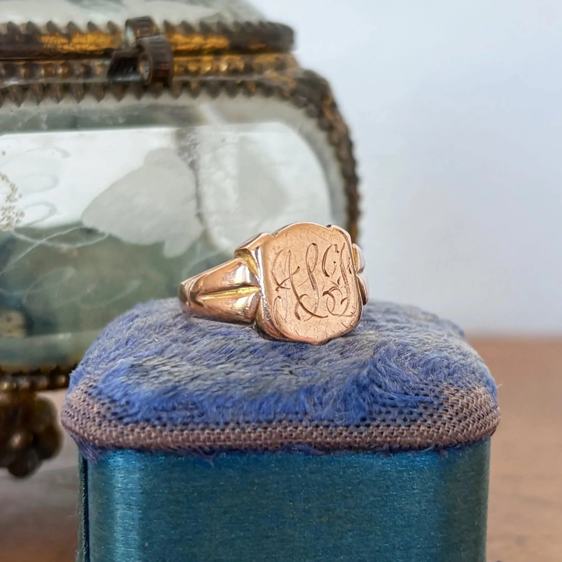 Antique Signet Ring in 9ct Rose Gold