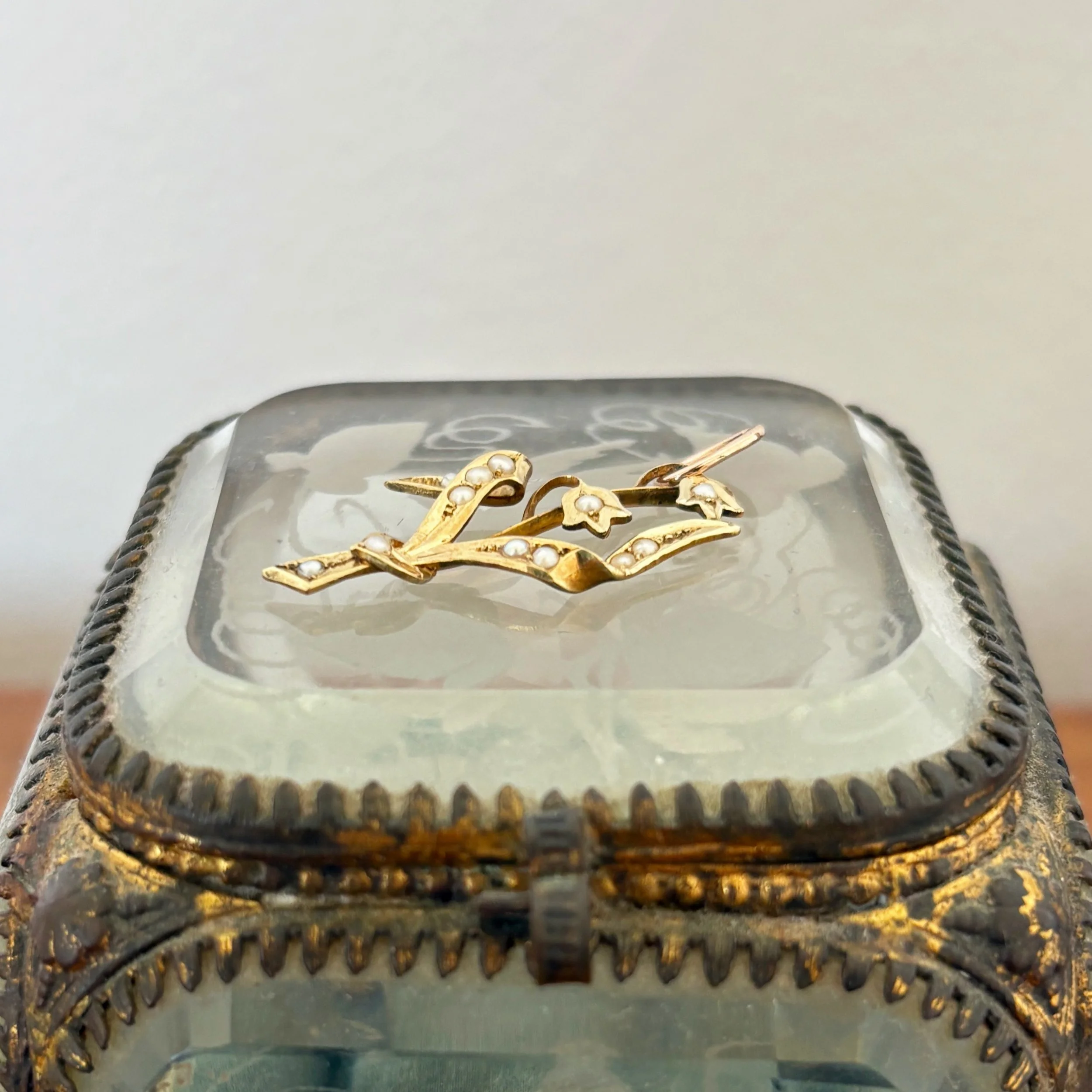 CA296 pearl flower 4.jpg