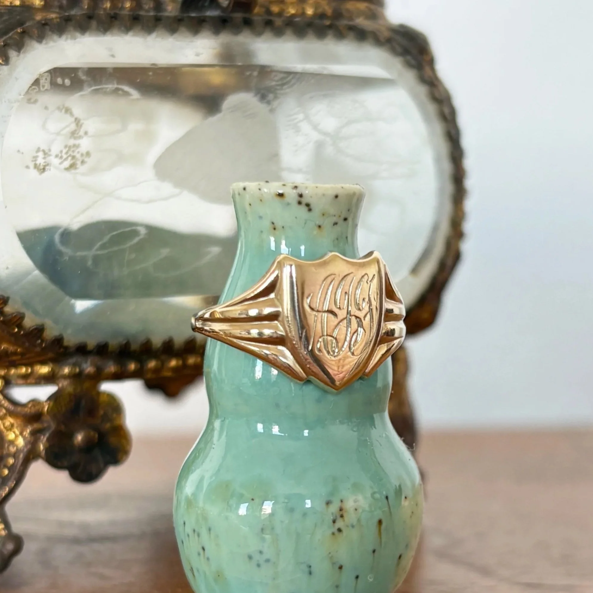 Antique Signet Ring in 9ct Gold
