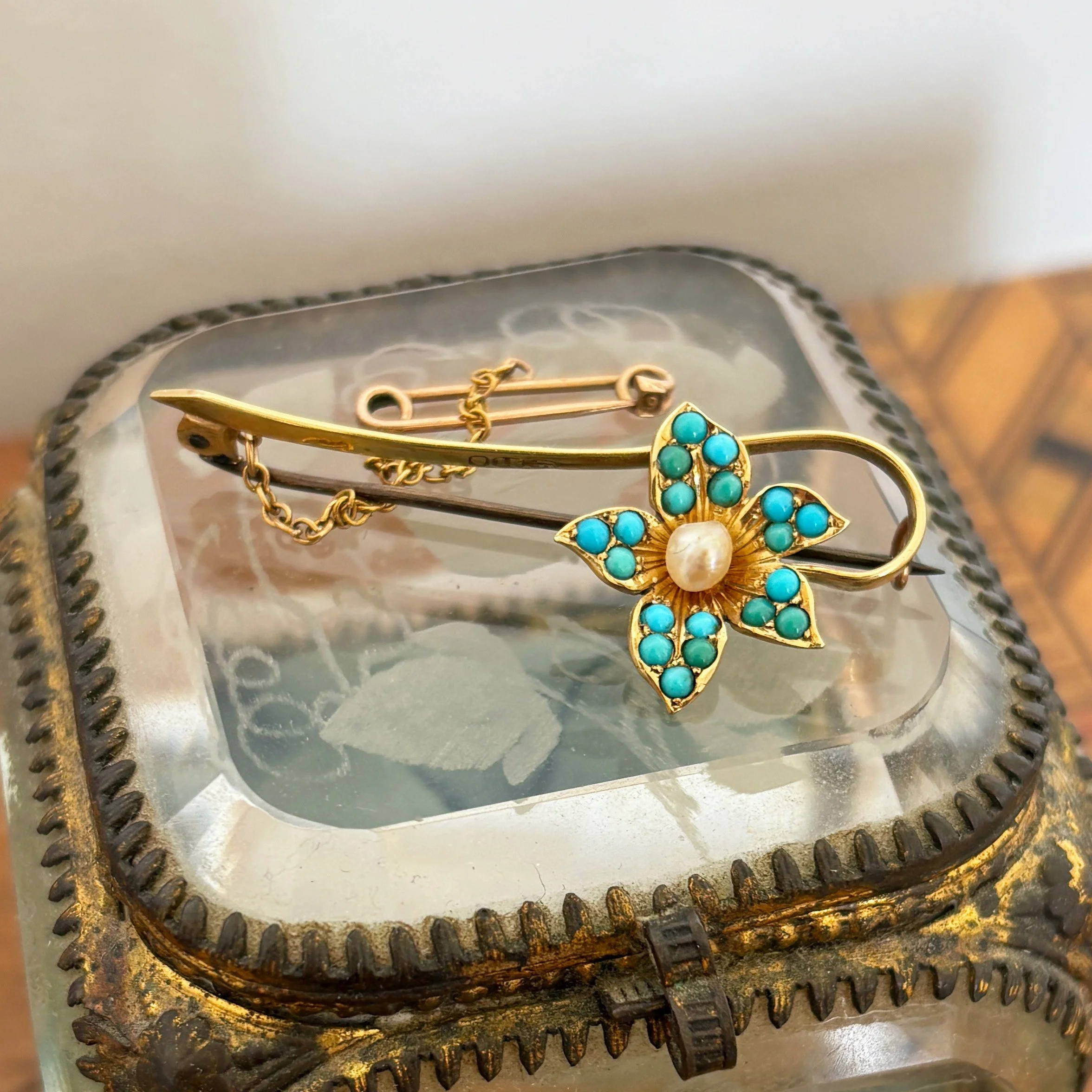 BRA017 turquoise flower 1.jpg