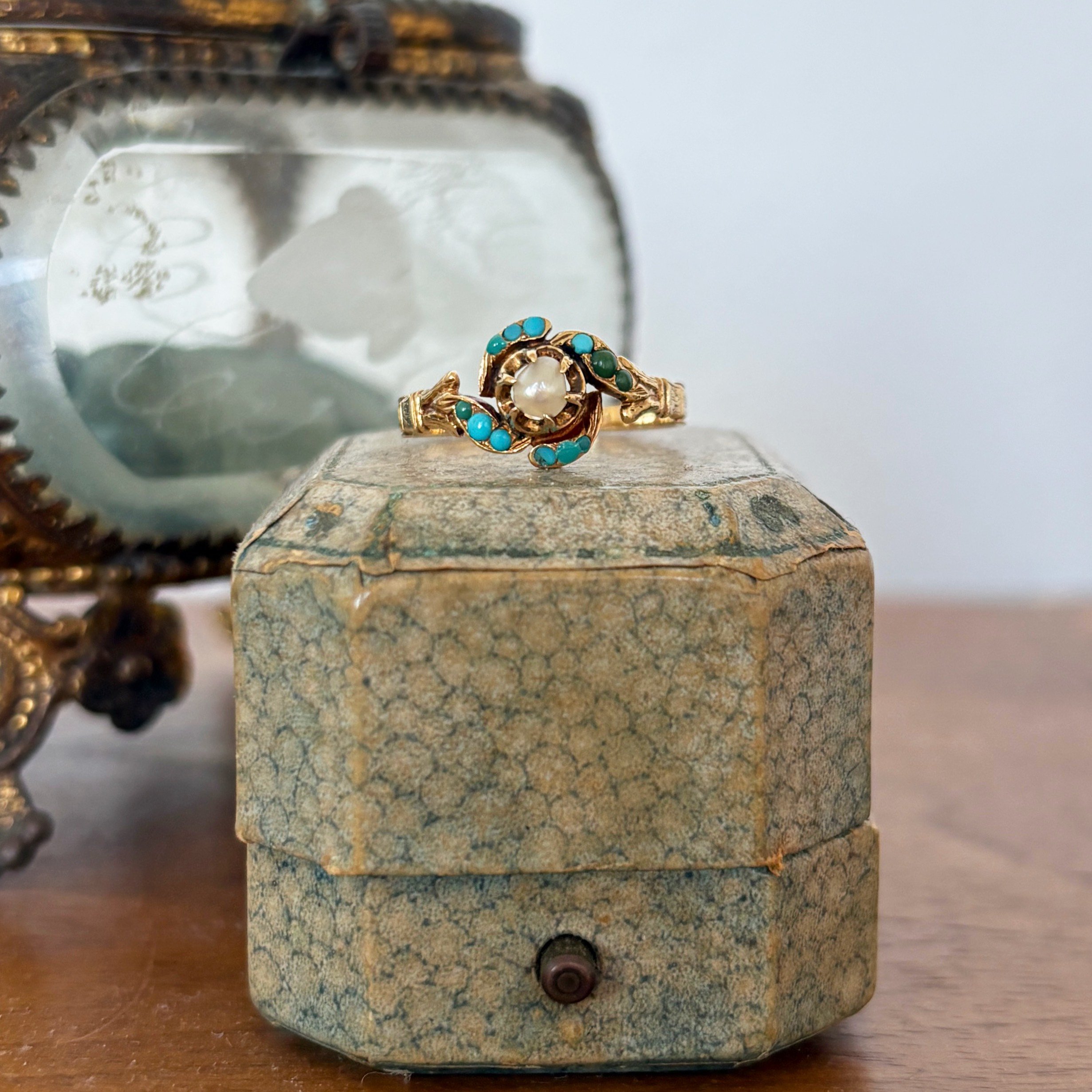 RA359 turquoise and pearl ring 1.jpg